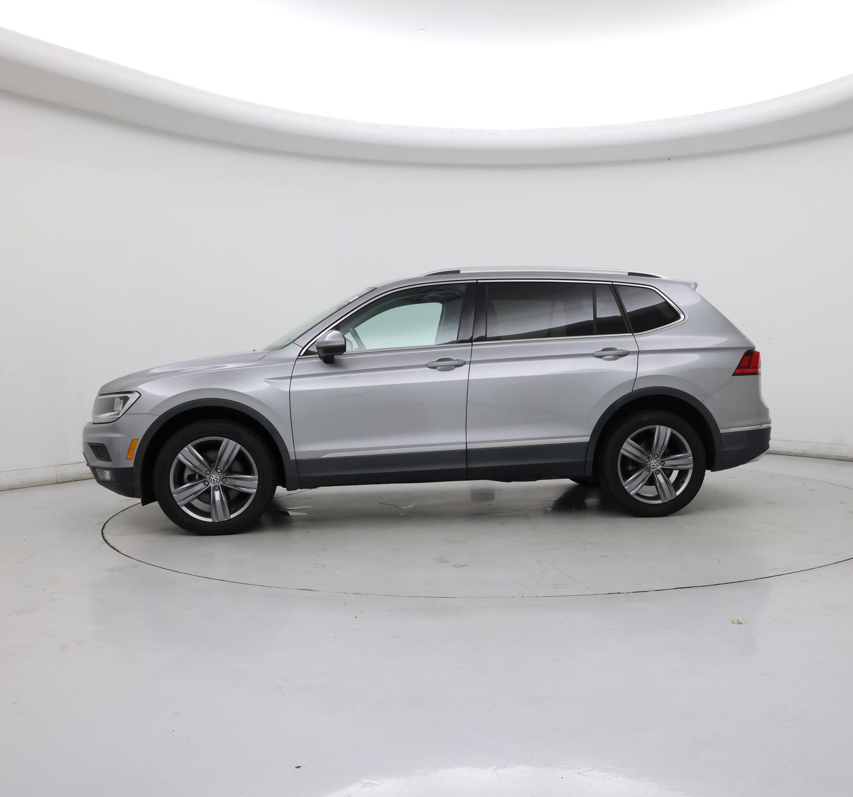 Thumbnail: 2021 Volkswagen Tiguan - 3