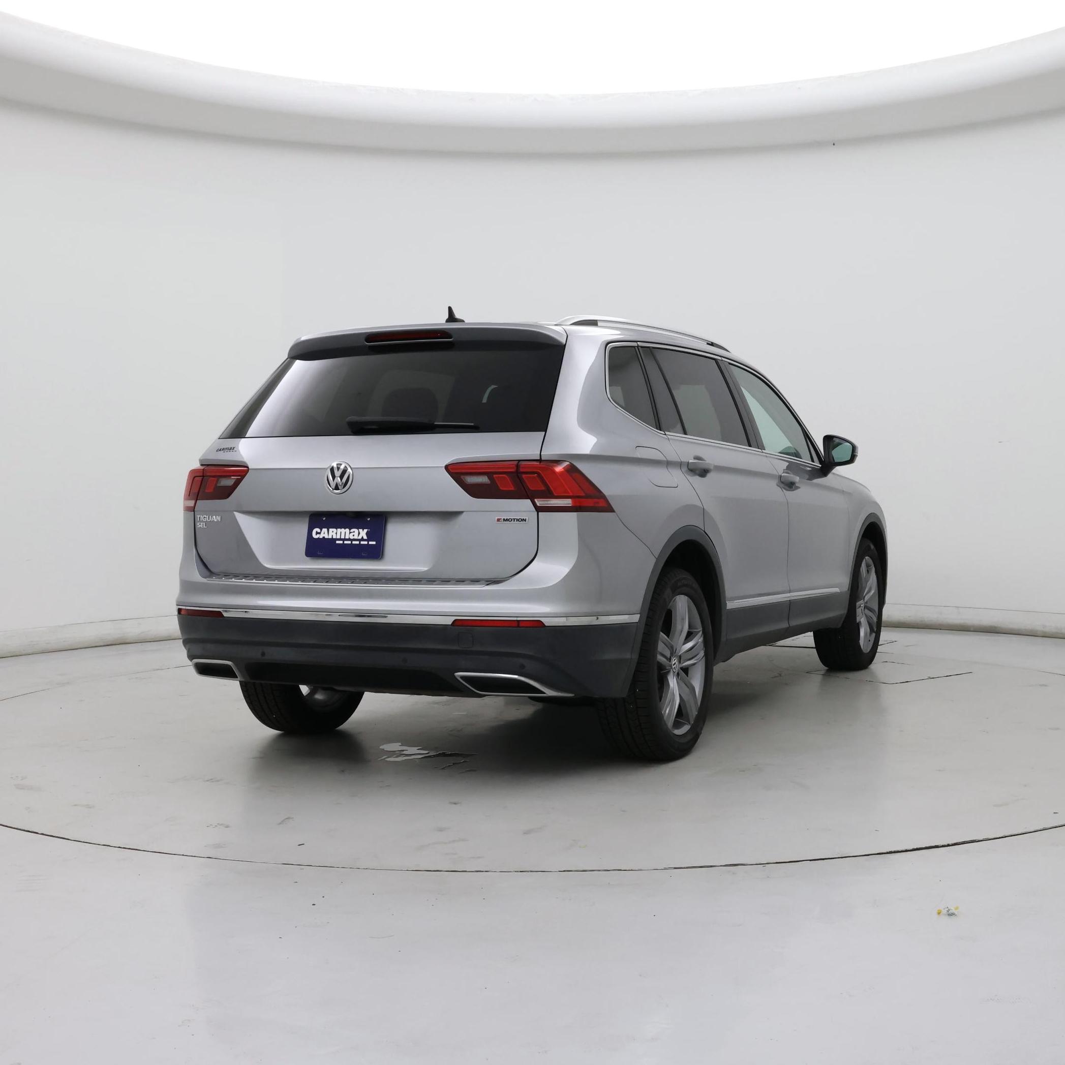 Thumbnail: 2021 Volkswagen Tiguan - 8