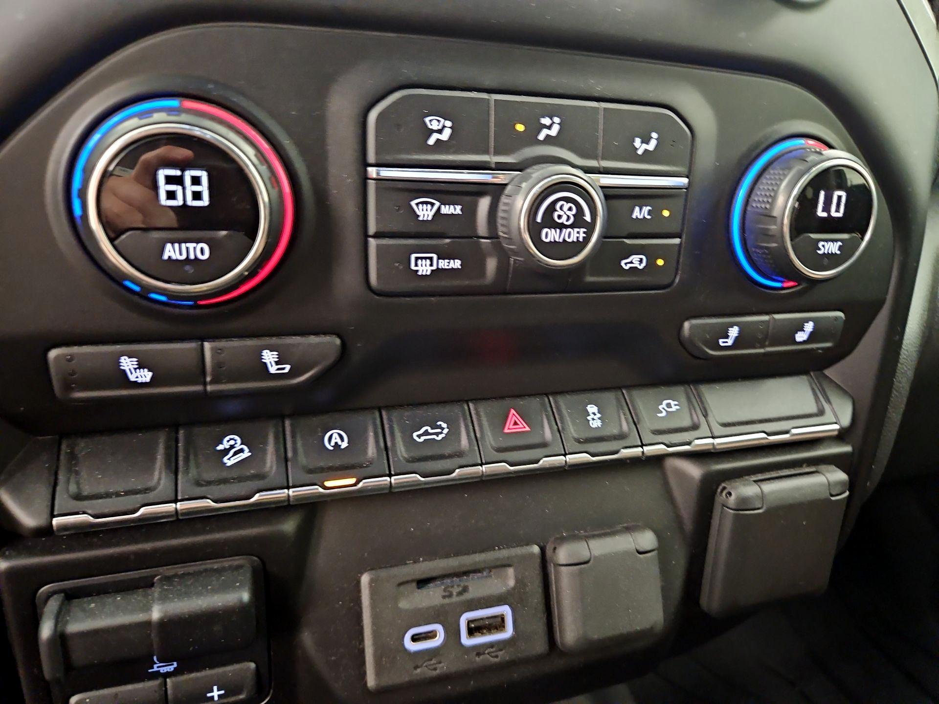 Thumbnail: 2020 Chevrolet Silverado 1500 - 17