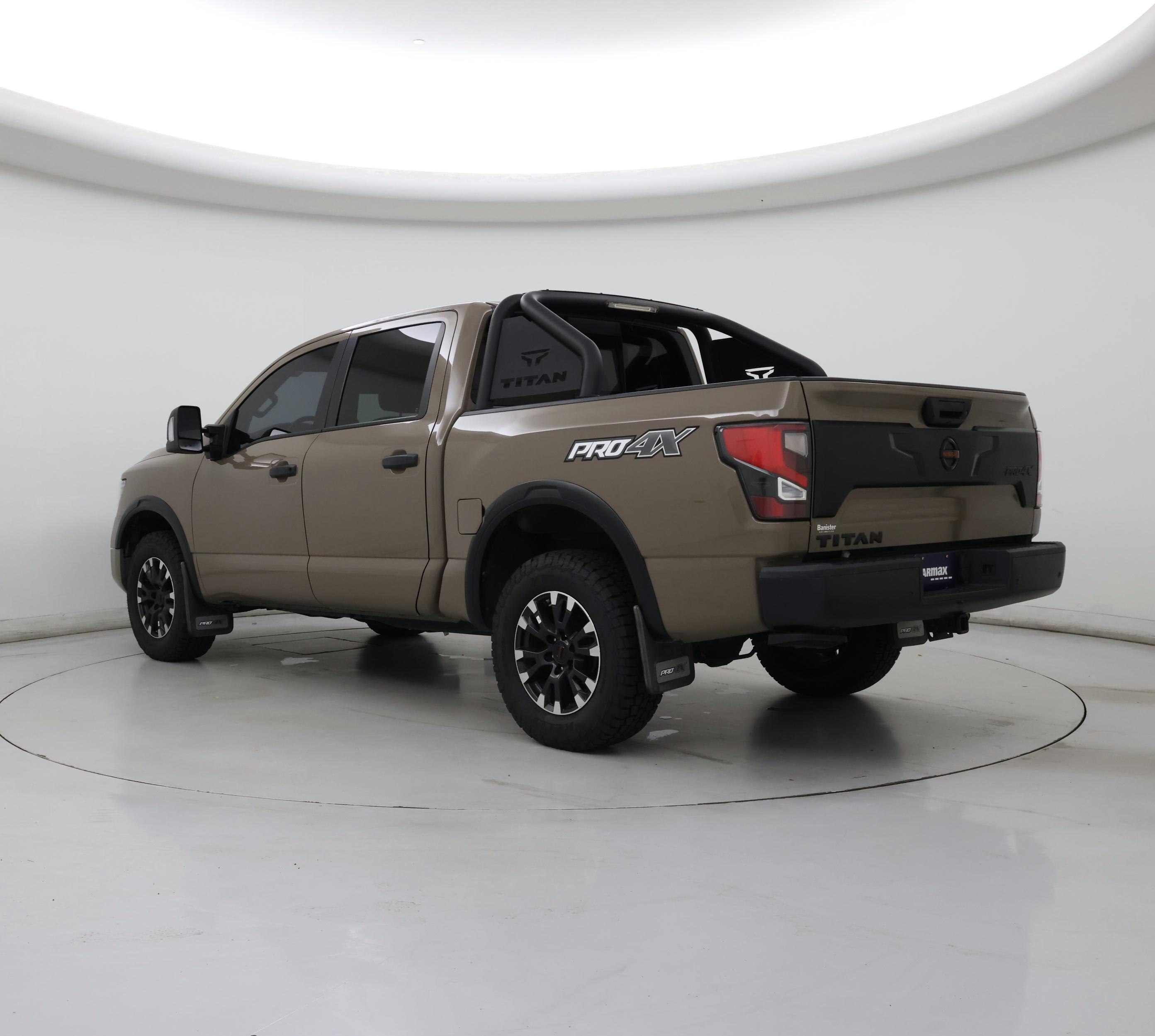Thumbnail: 2021 Nissan Titan - 2