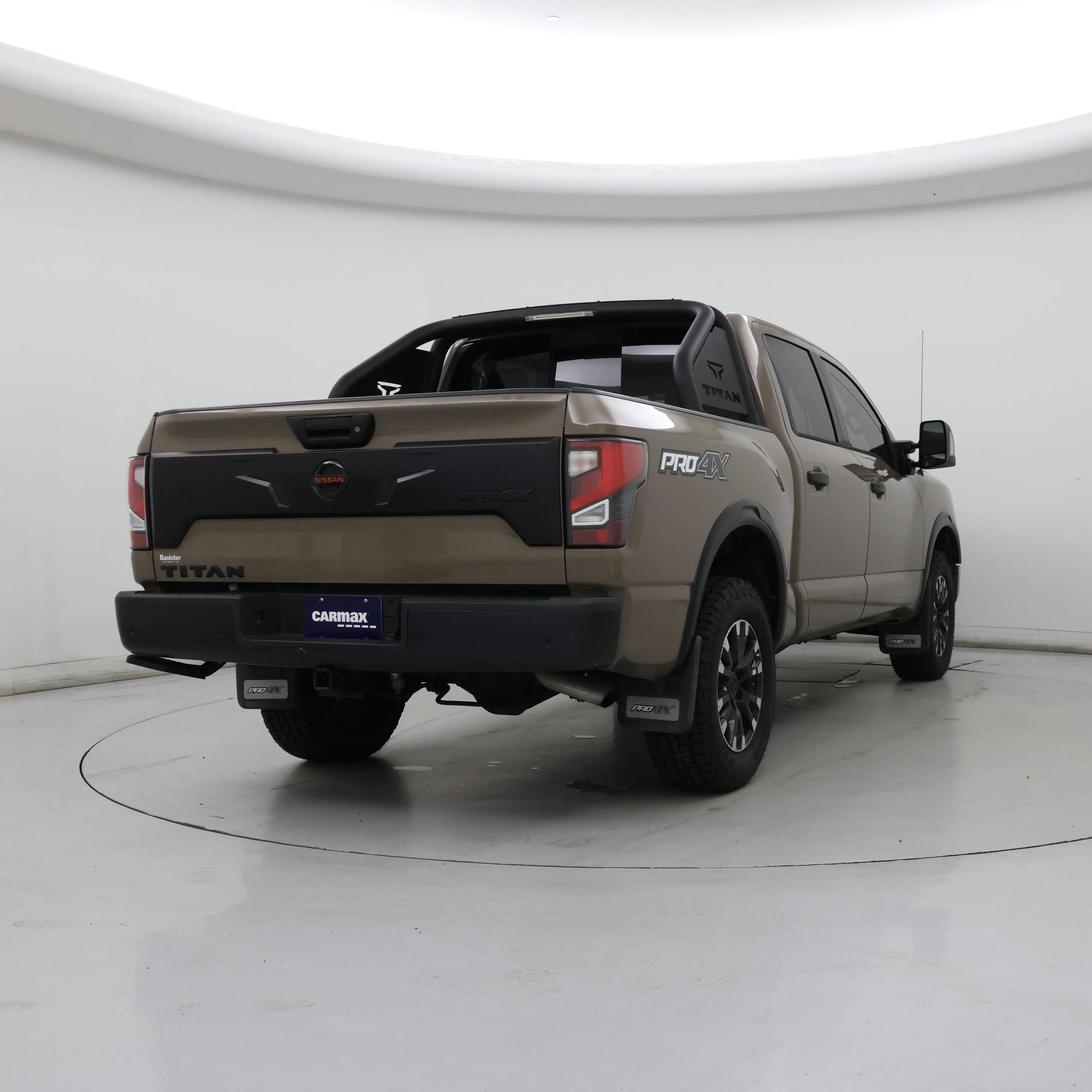 Thumbnail: 2021 Nissan Titan - 8