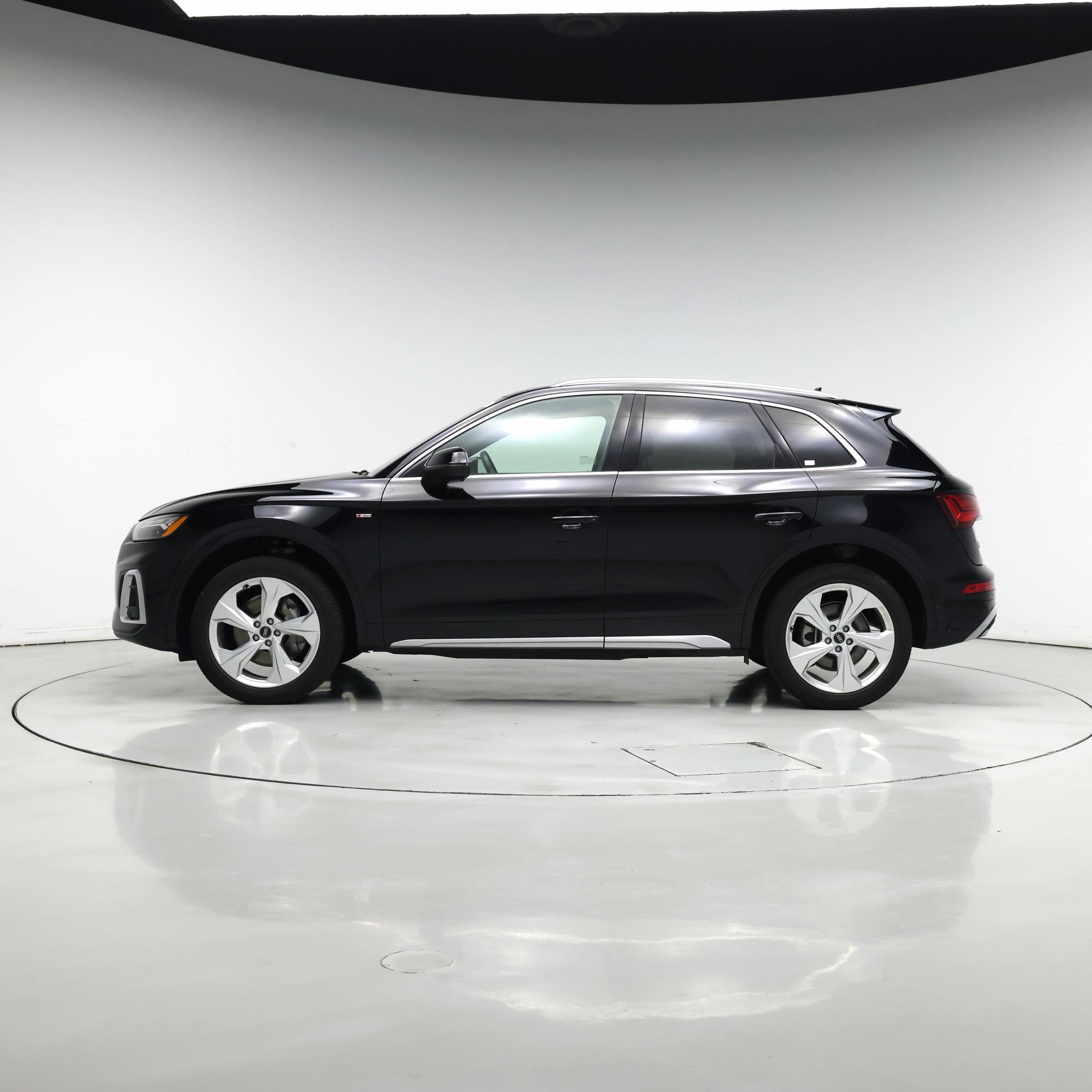 Thumbnail: 2022 Audi Q5 - 3