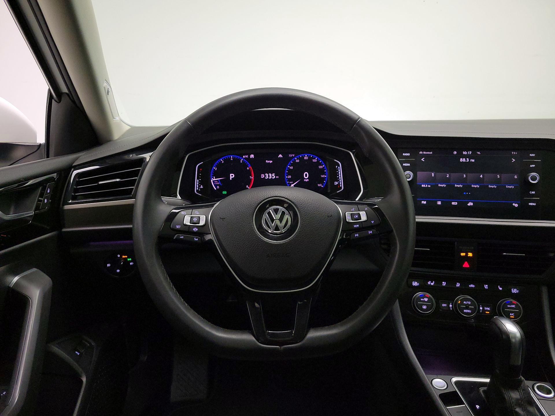 Thumbnail: 2020 Volkswagen Jetta - 10