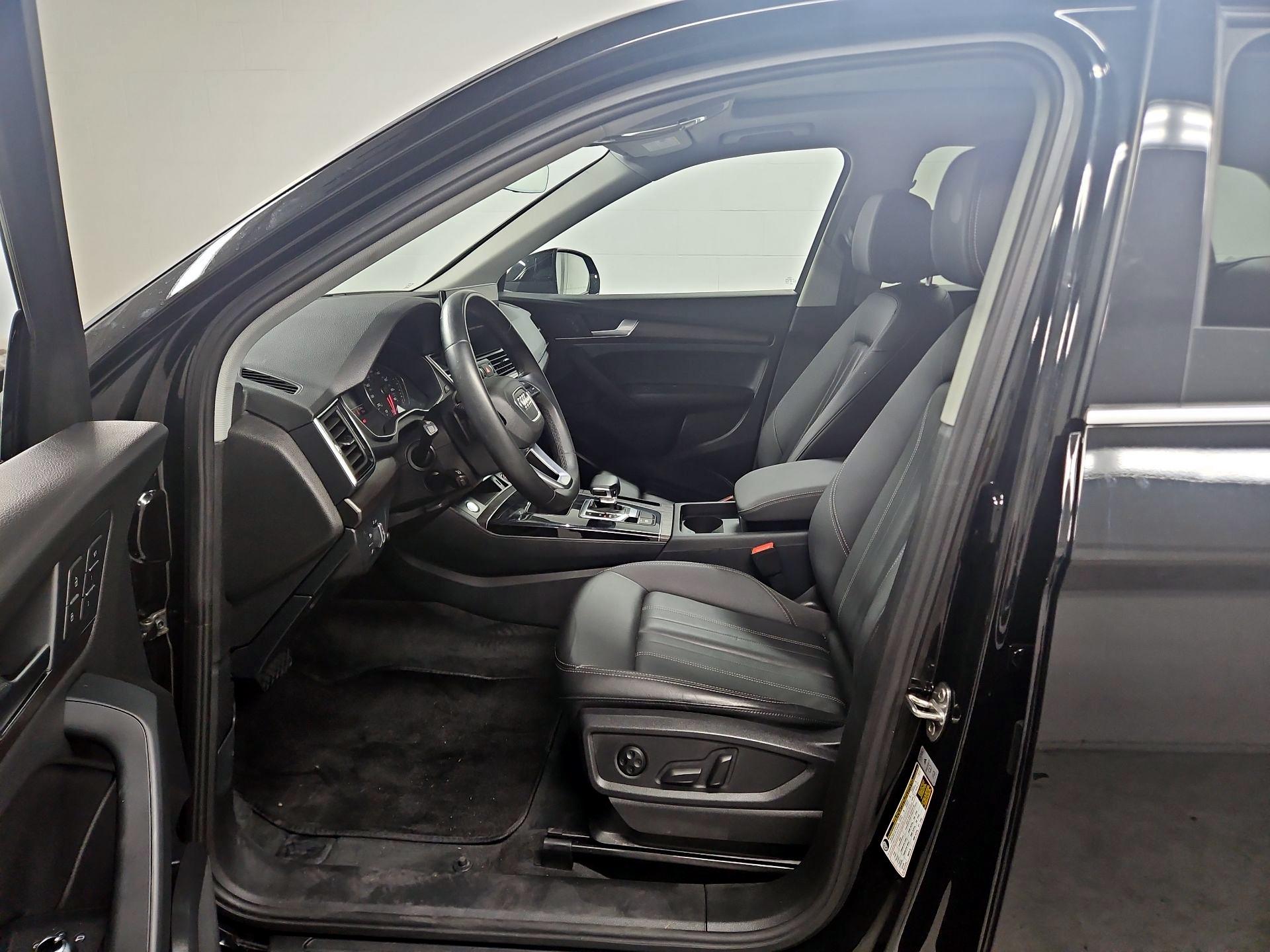 Thumbnail: 2023 Audi Q5 - 11