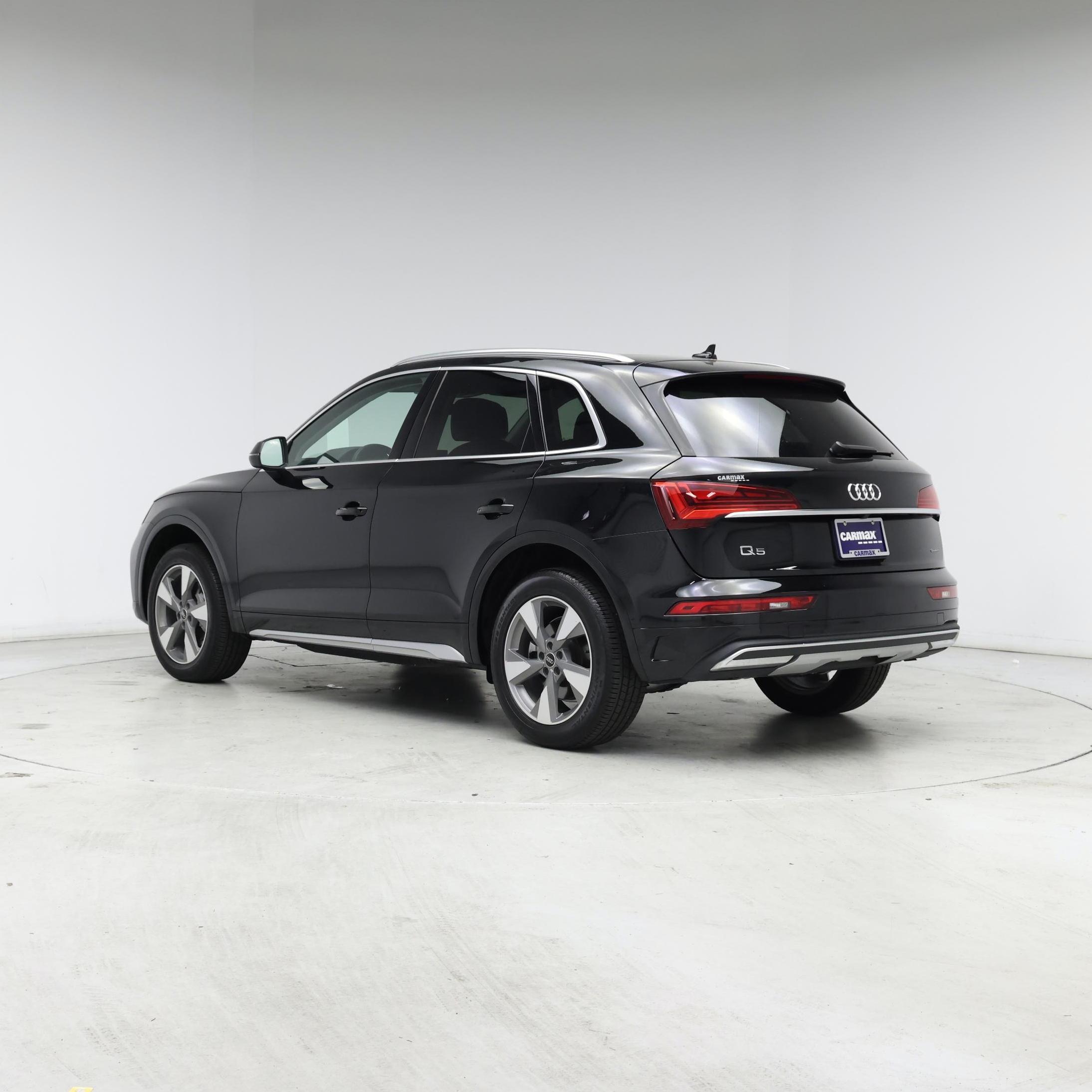Thumbnail: 2023 Audi Q5 - 2