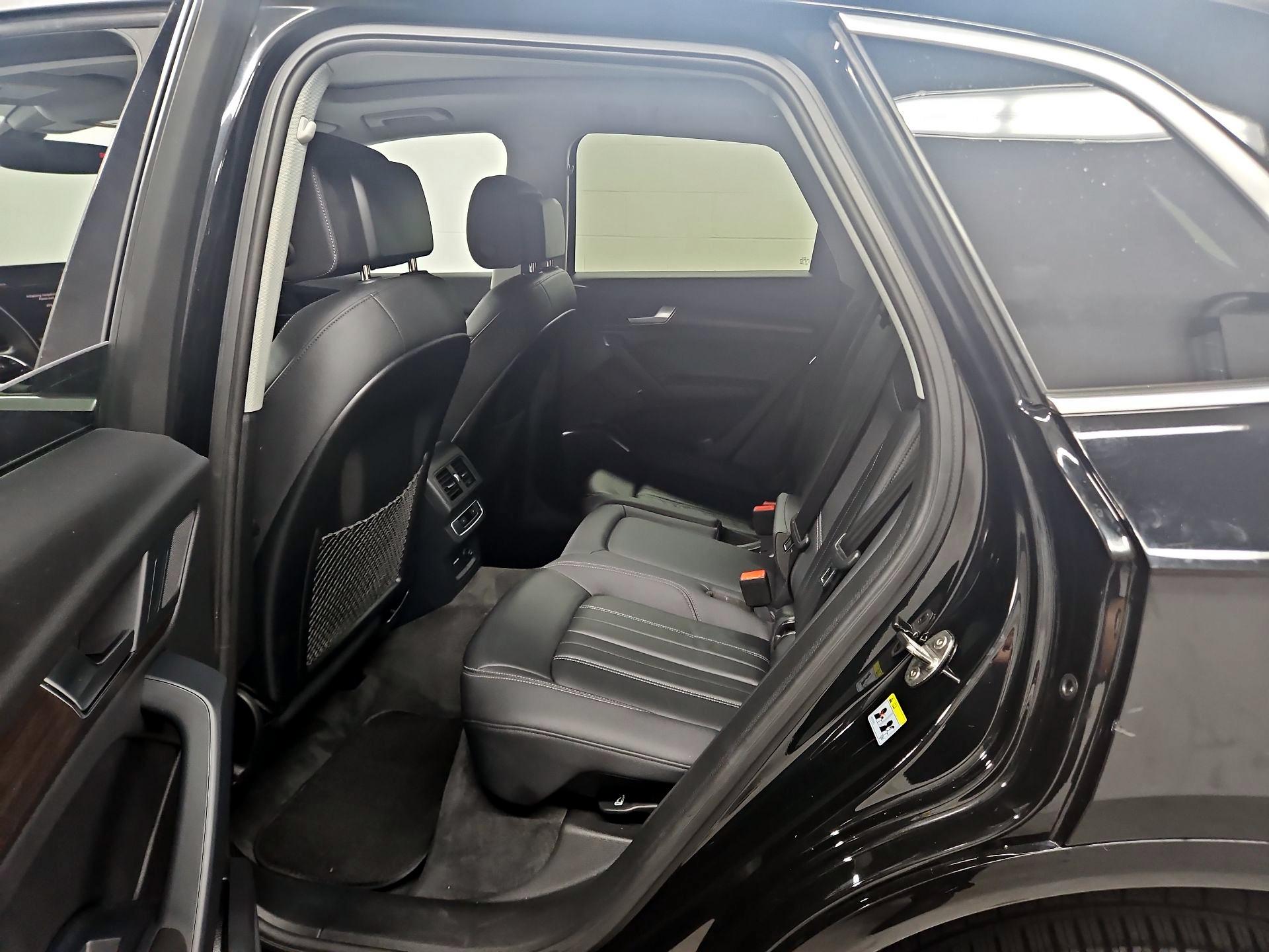 Thumbnail: 2023 Audi Q5 - 20