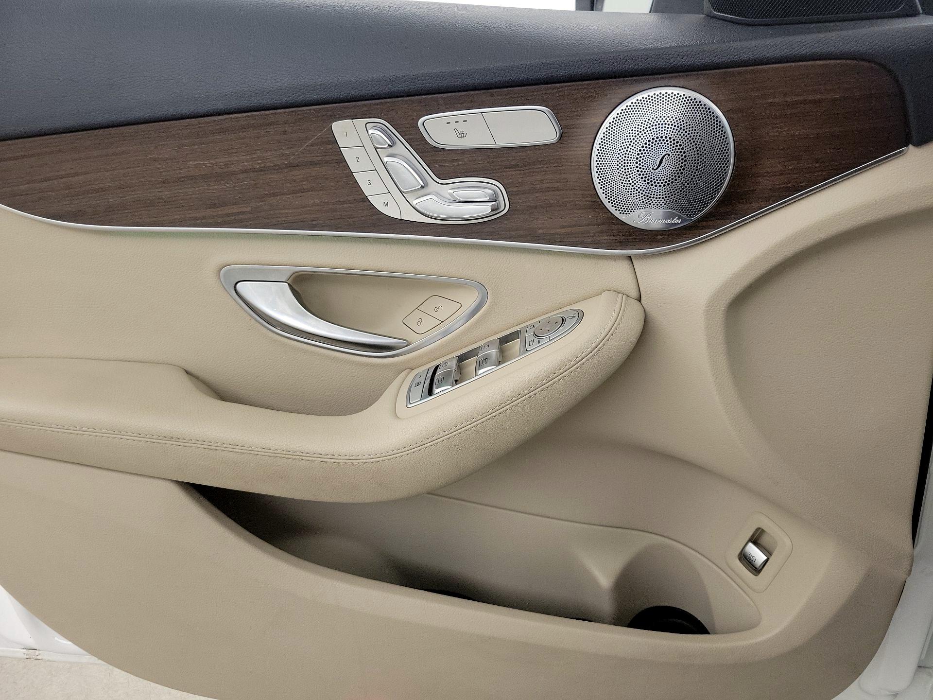 Thumbnail: 2021 Mercedes-Benz C-Class - 12