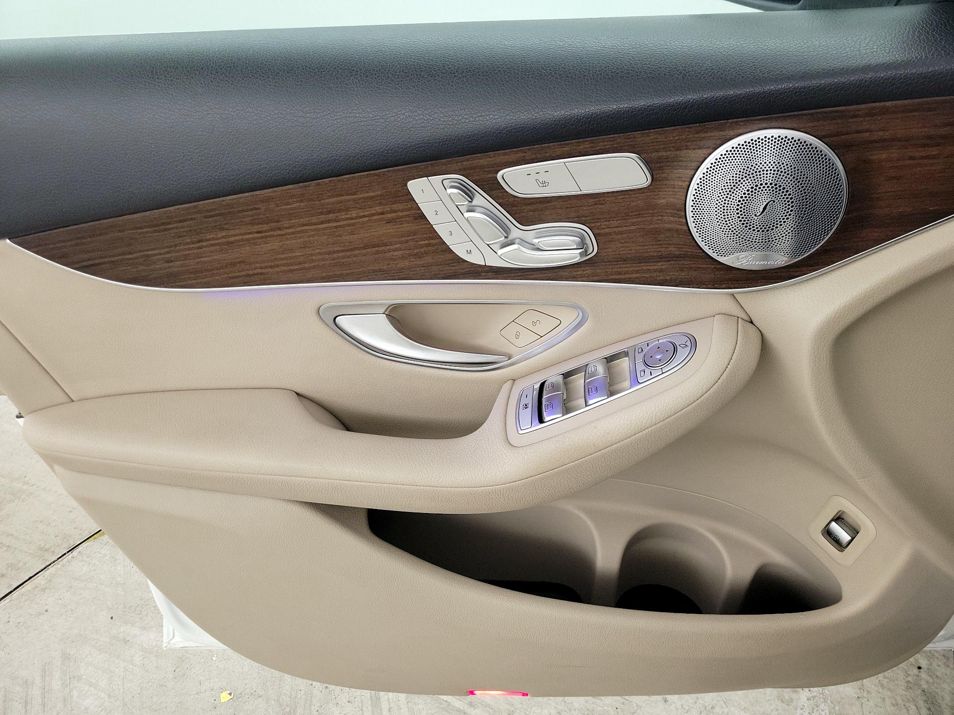 Thumbnail: 2021 Mercedes-Benz GLC - 12