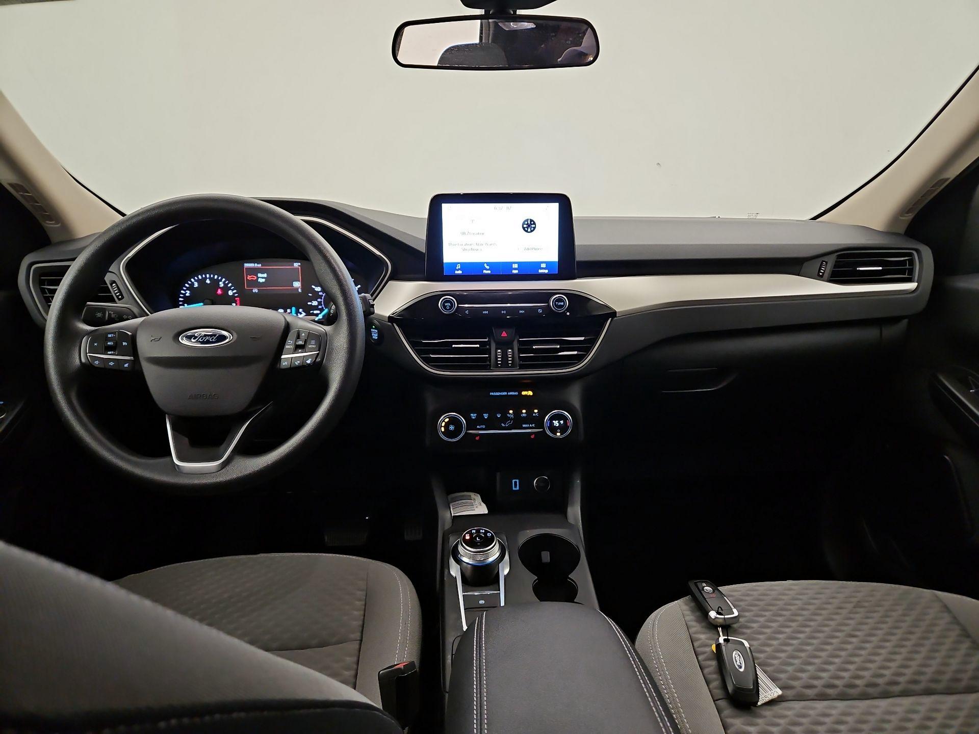 Thumbnail: 2020 Ford Escape - 9