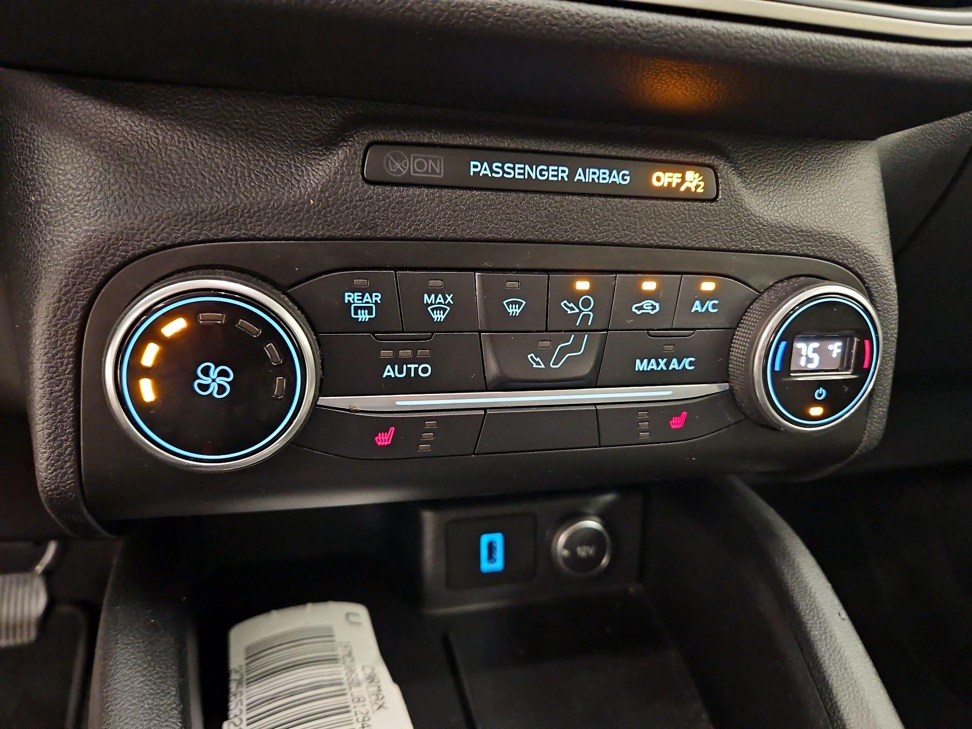 Thumbnail: 2020 Ford Escape - 16