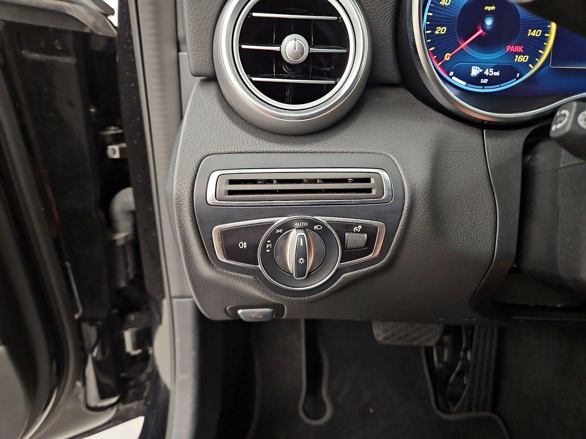 Thumbnail: 2021 Mercedes-Benz C-Class - 13