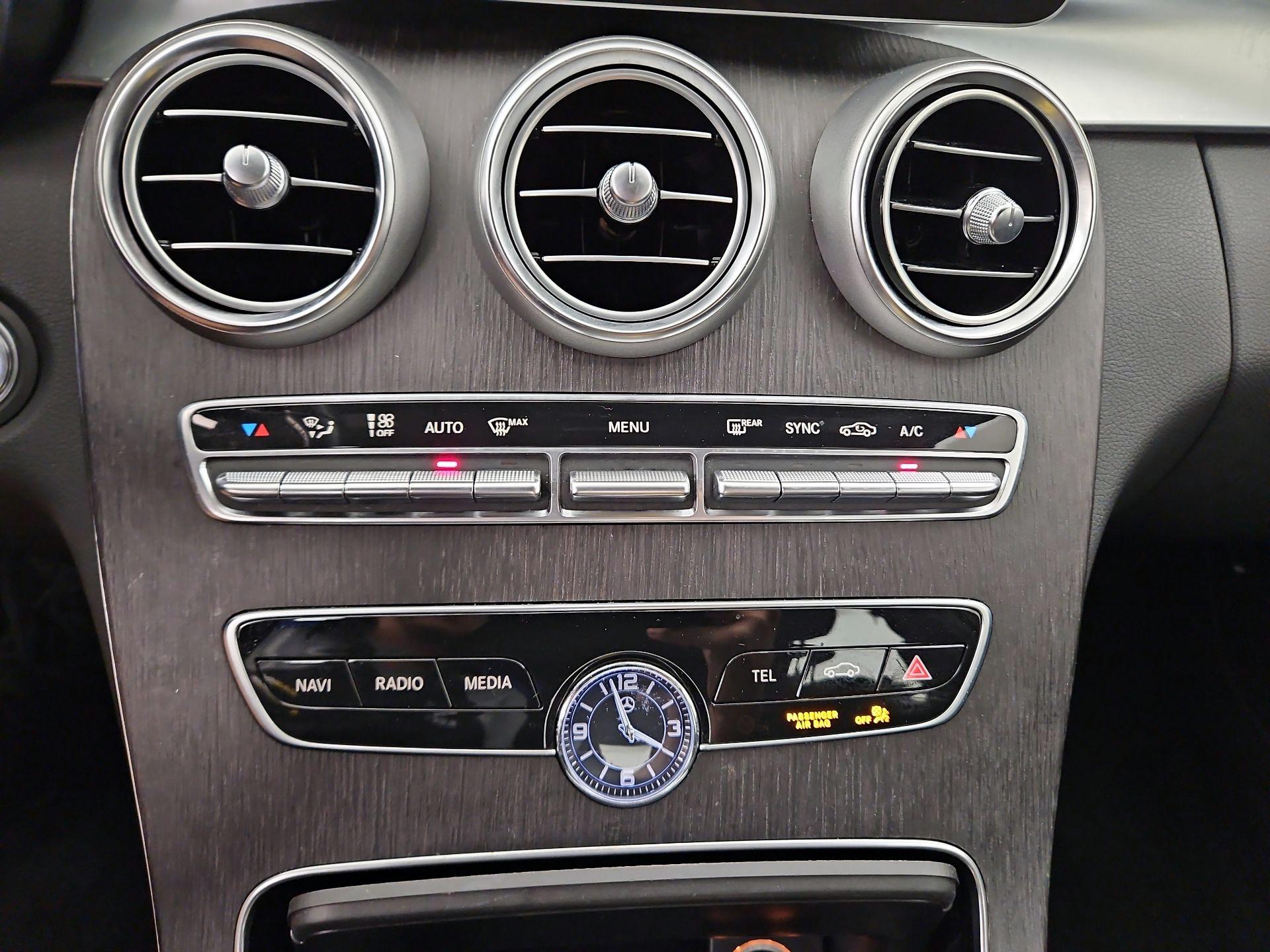 Thumbnail: 2021 Mercedes-Benz C-Class - 17