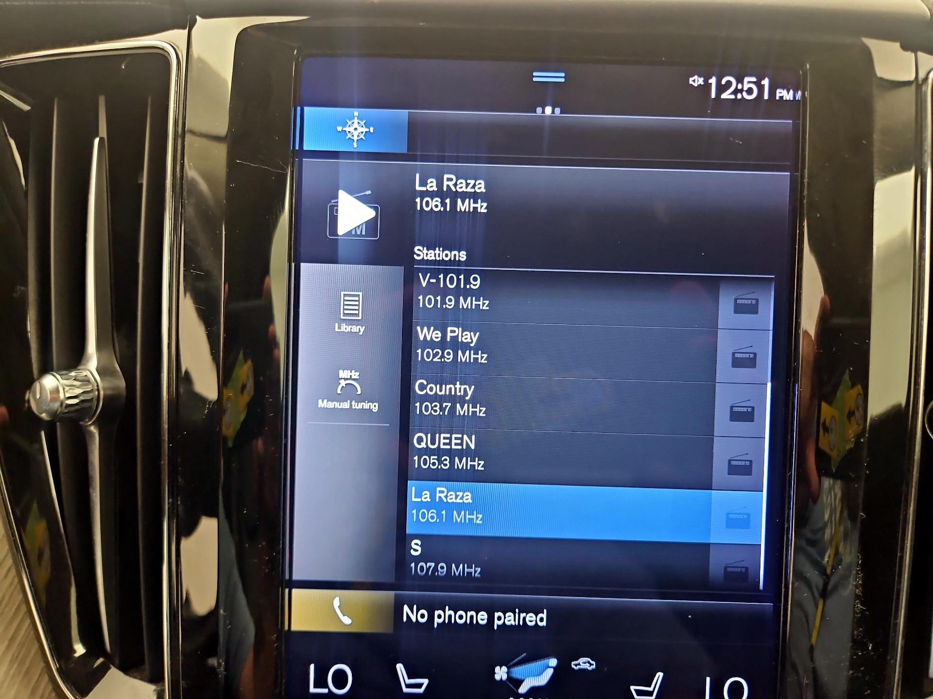 Thumbnail: 2021 Volvo XC60 - 16