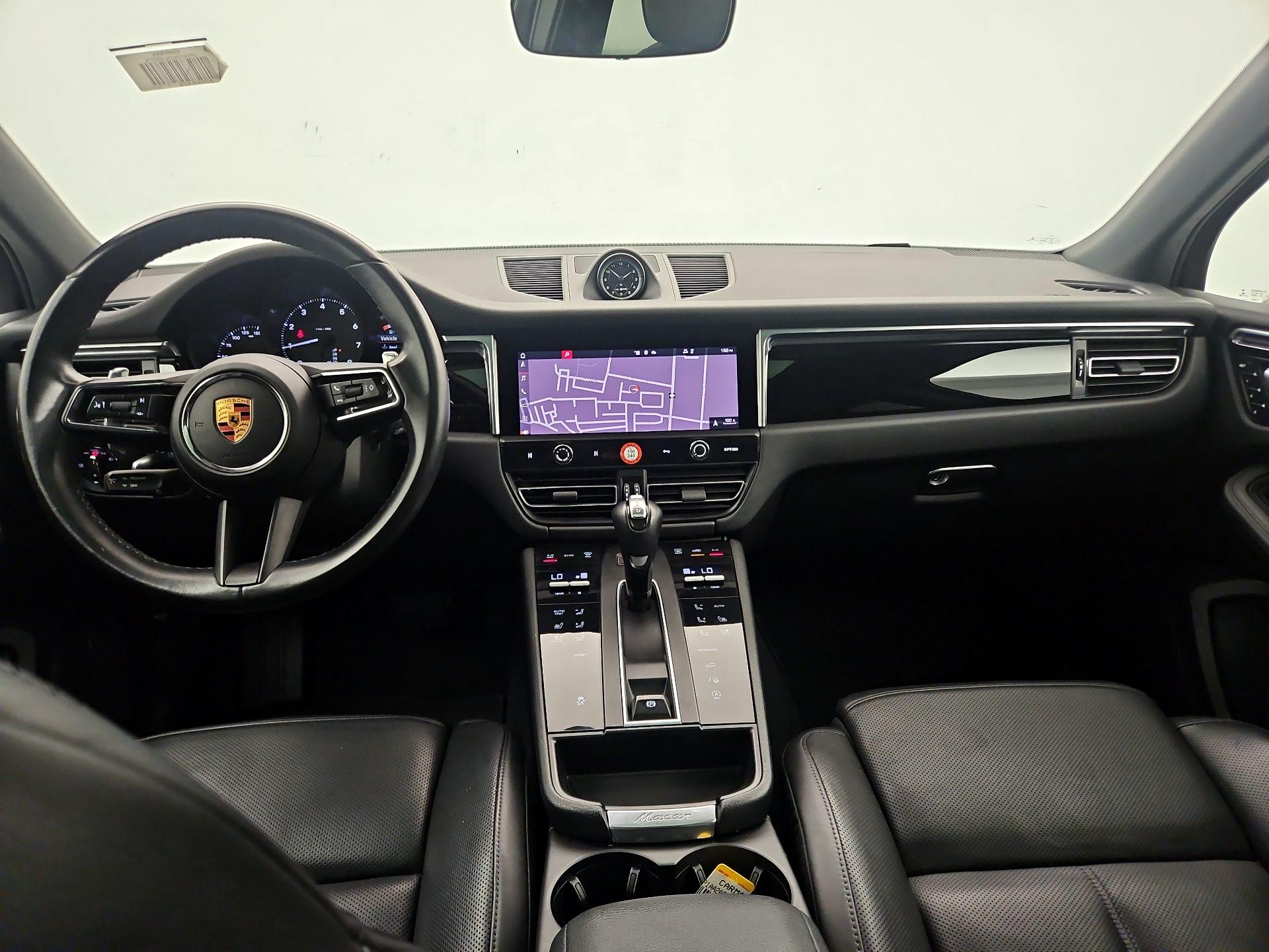Thumbnail: 2022 Porsche Macan - 9