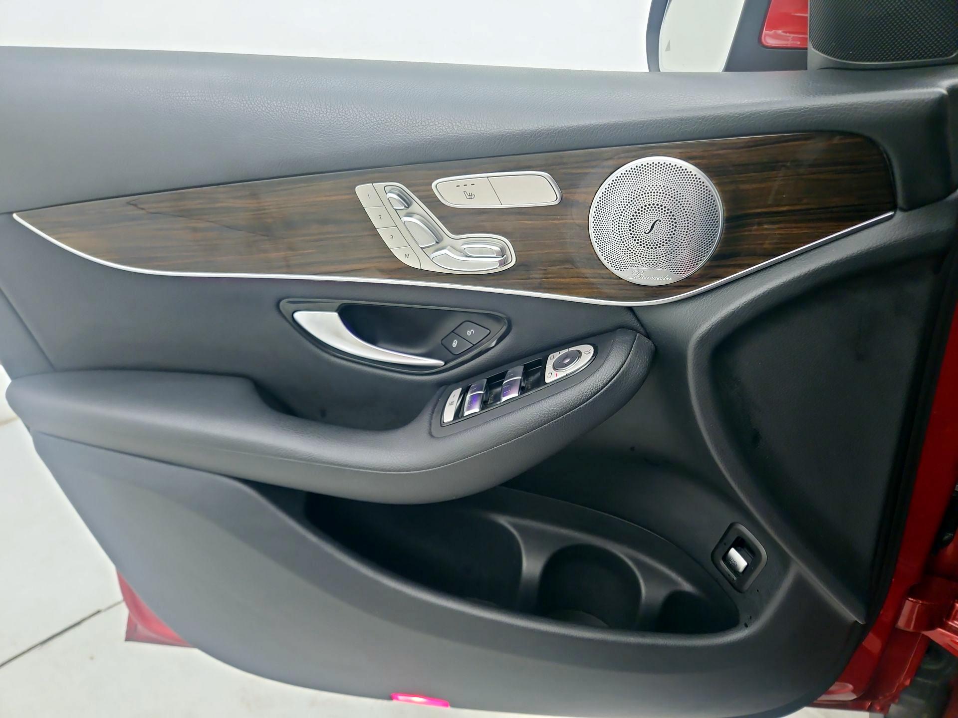 Thumbnail: 2020 Mercedes-Benz GLC - 12
