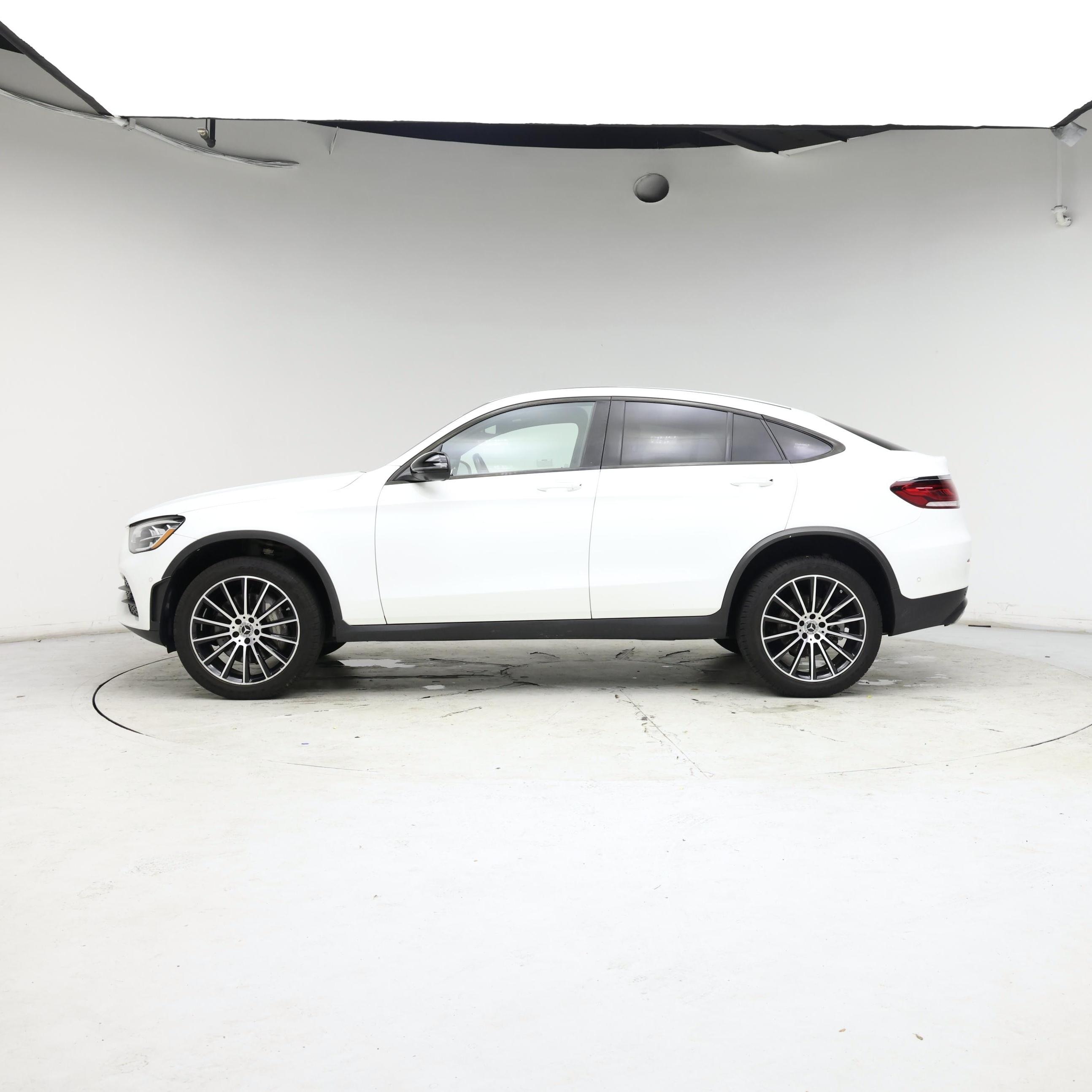 Thumbnail: 2022 Mercedes-Benz GLC - 3
