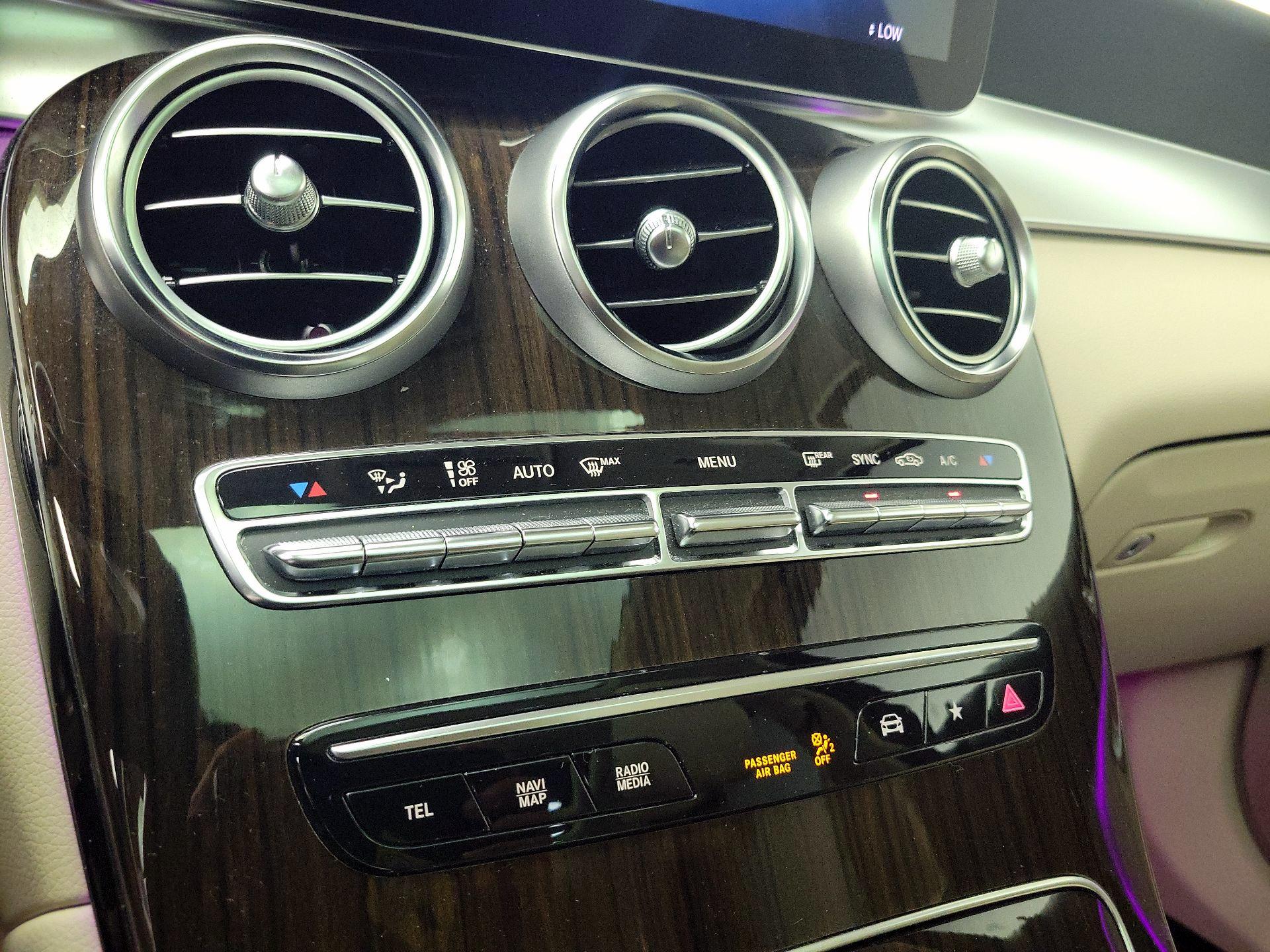 Thumbnail: 2022 Mercedes-Benz GLC - 16