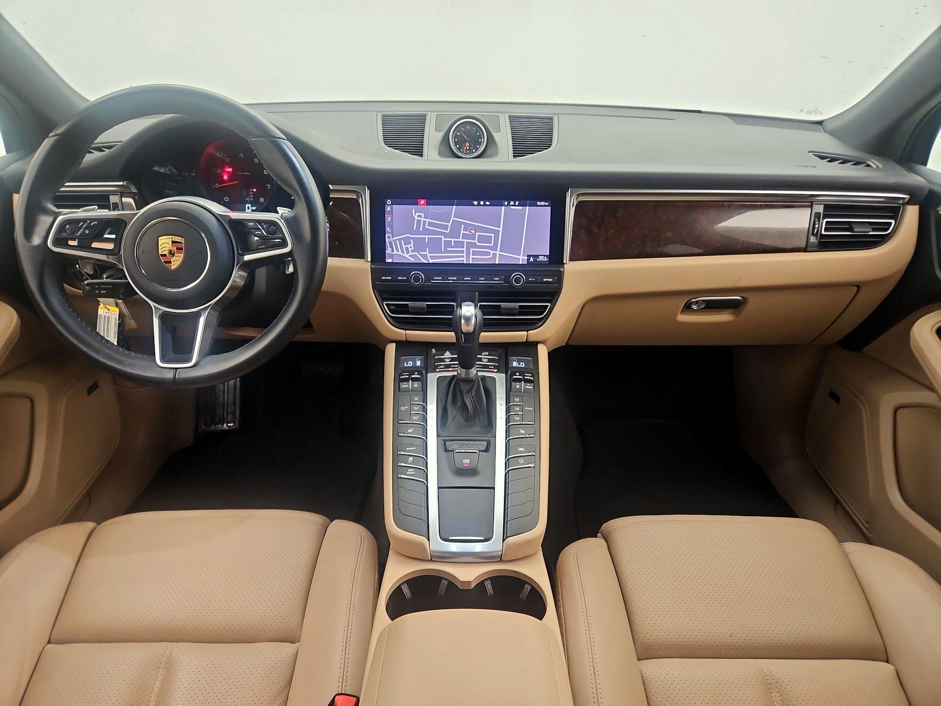 Thumbnail: 2021 Porsche Macan - 9