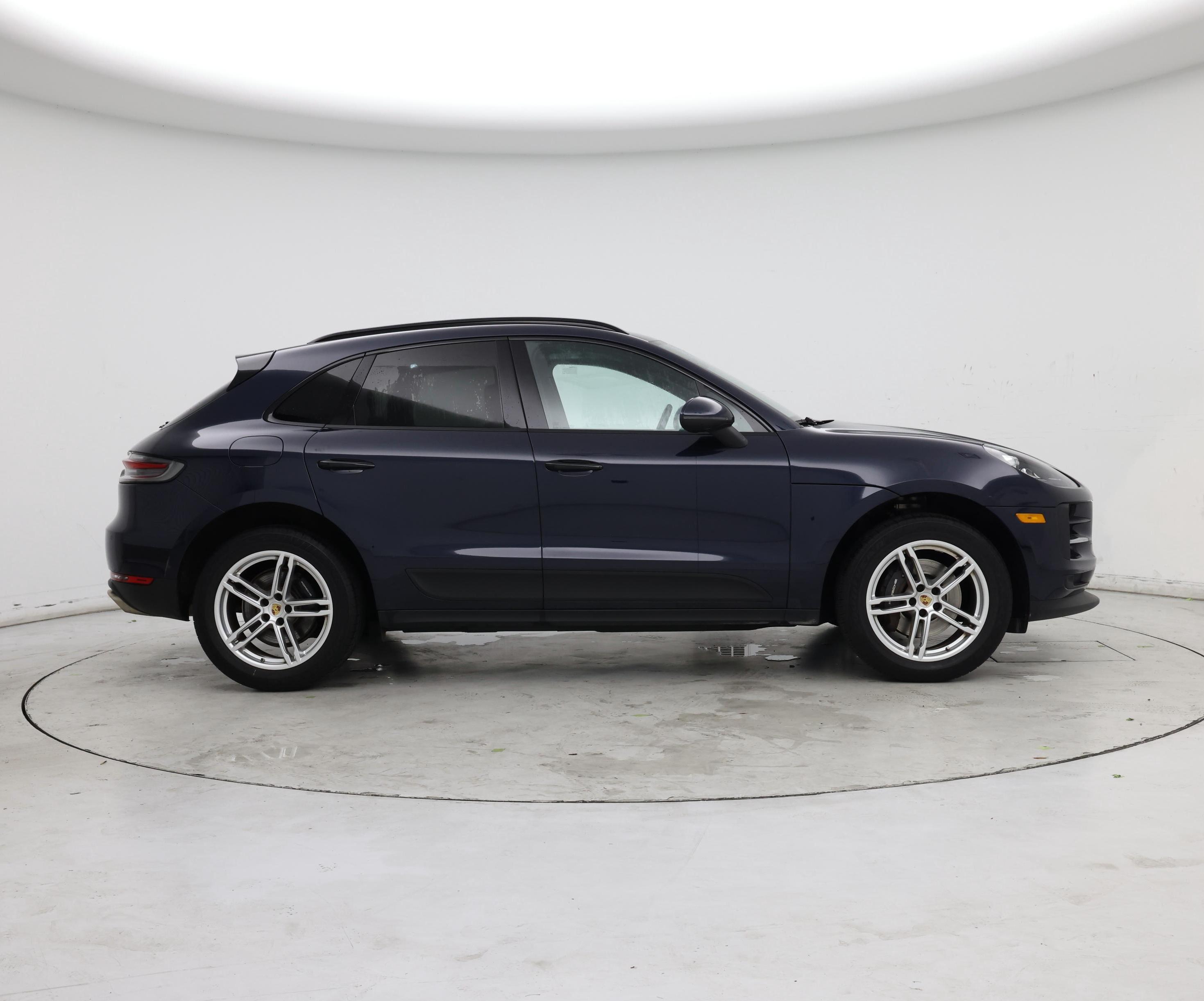 Thumbnail: 2021 Porsche Macan - 7