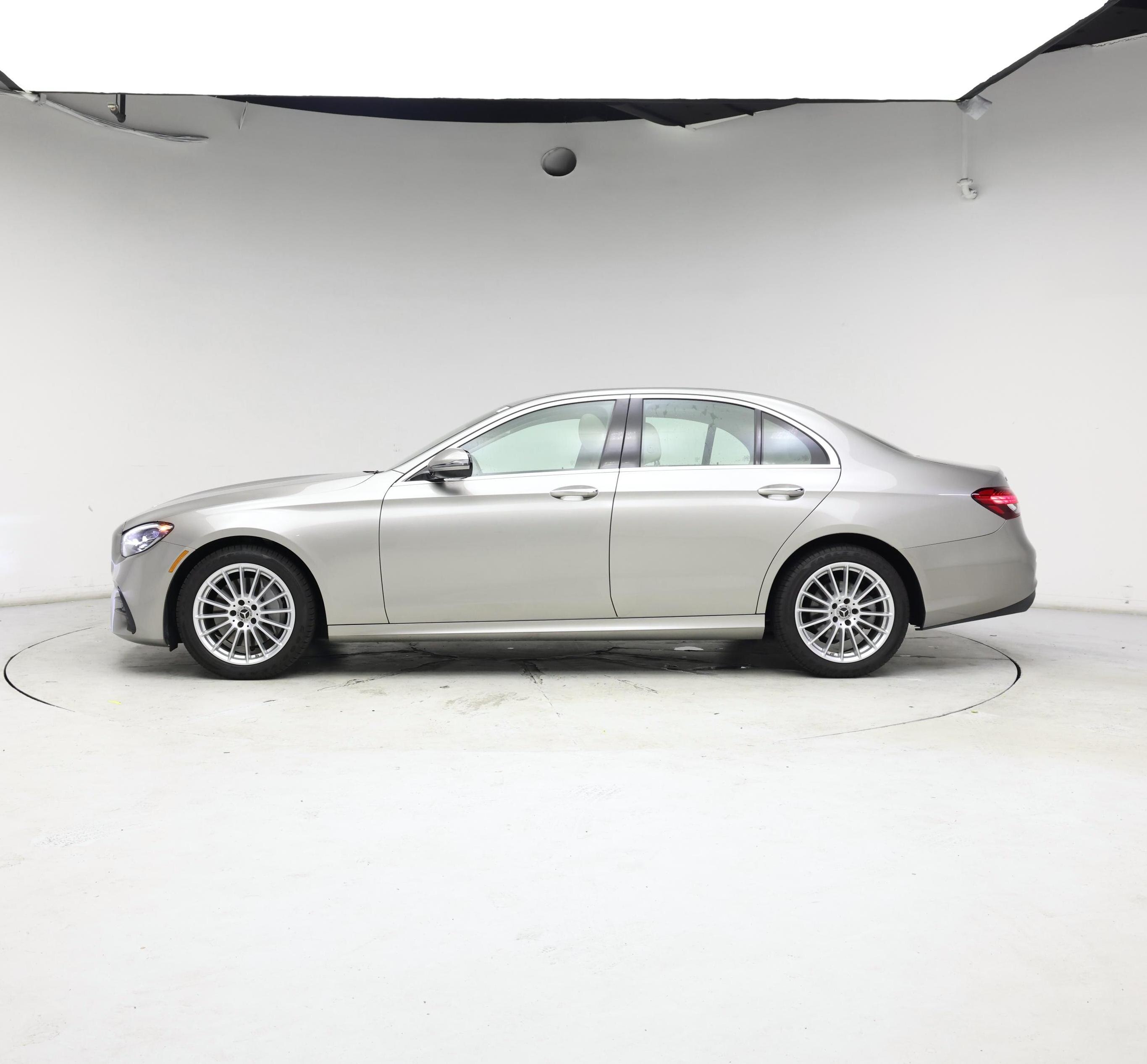 Thumbnail: 2021 Mercedes-Benz E-Class - 3