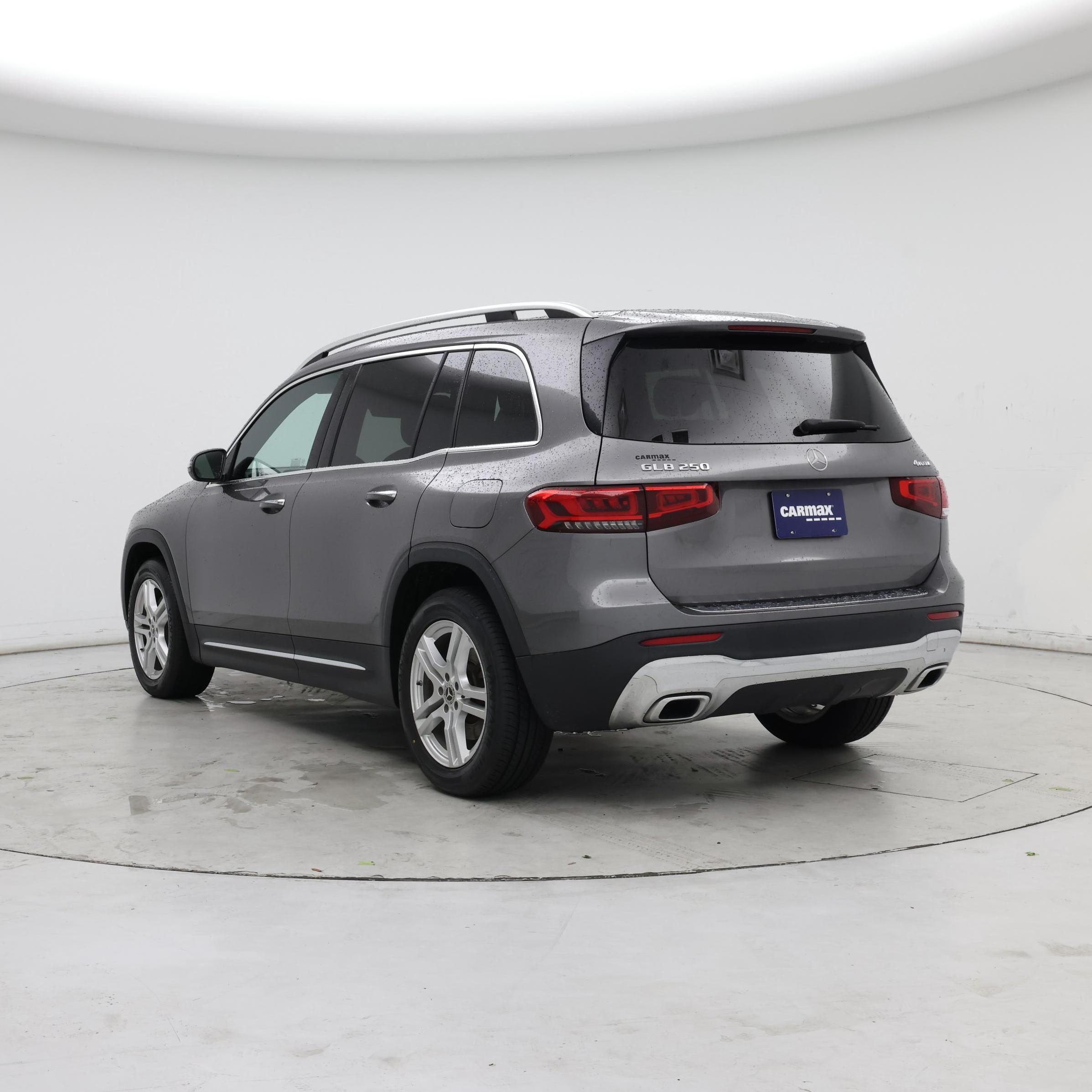 Thumbnail: 2021 Mercedes-Benz GLB - 2