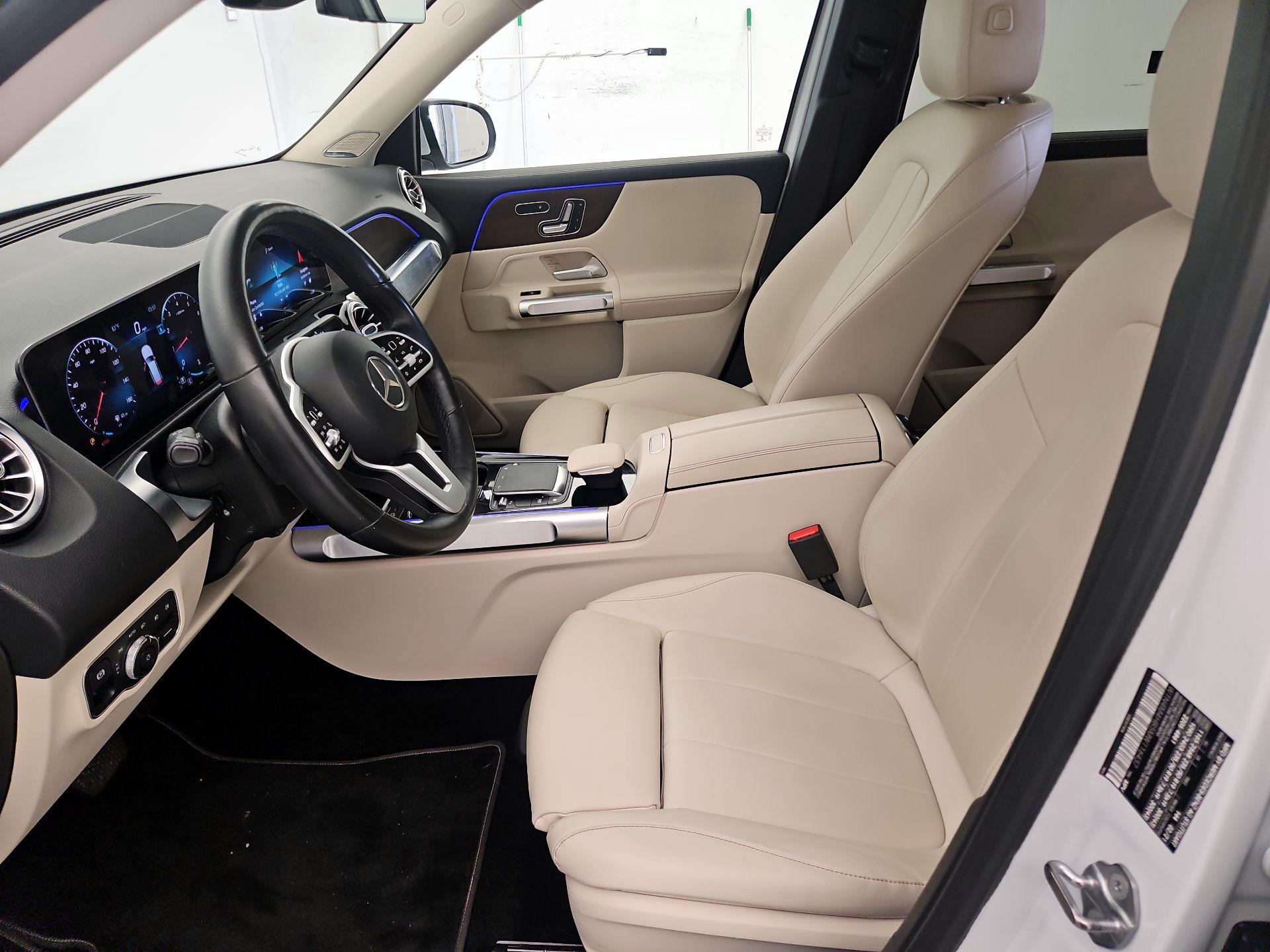 Thumbnail: 2021 Mercedes-Benz GLB - 11