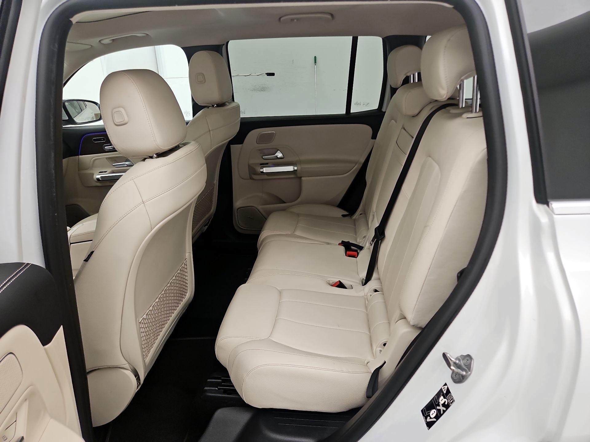 Thumbnail: 2021 Mercedes-Benz GLB - 20