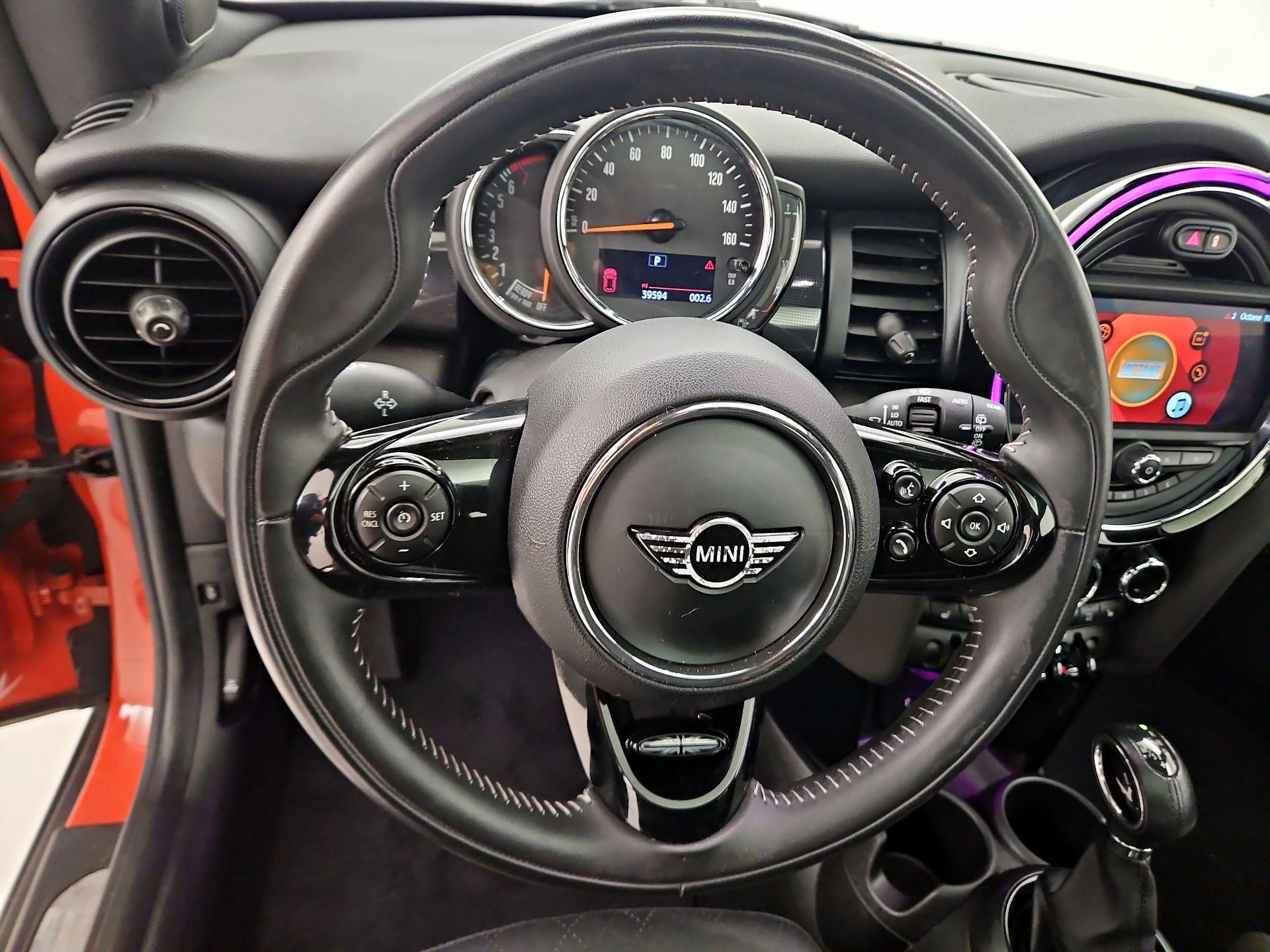 Thumbnail: 2019 MINI Cooper Hardtop - 10