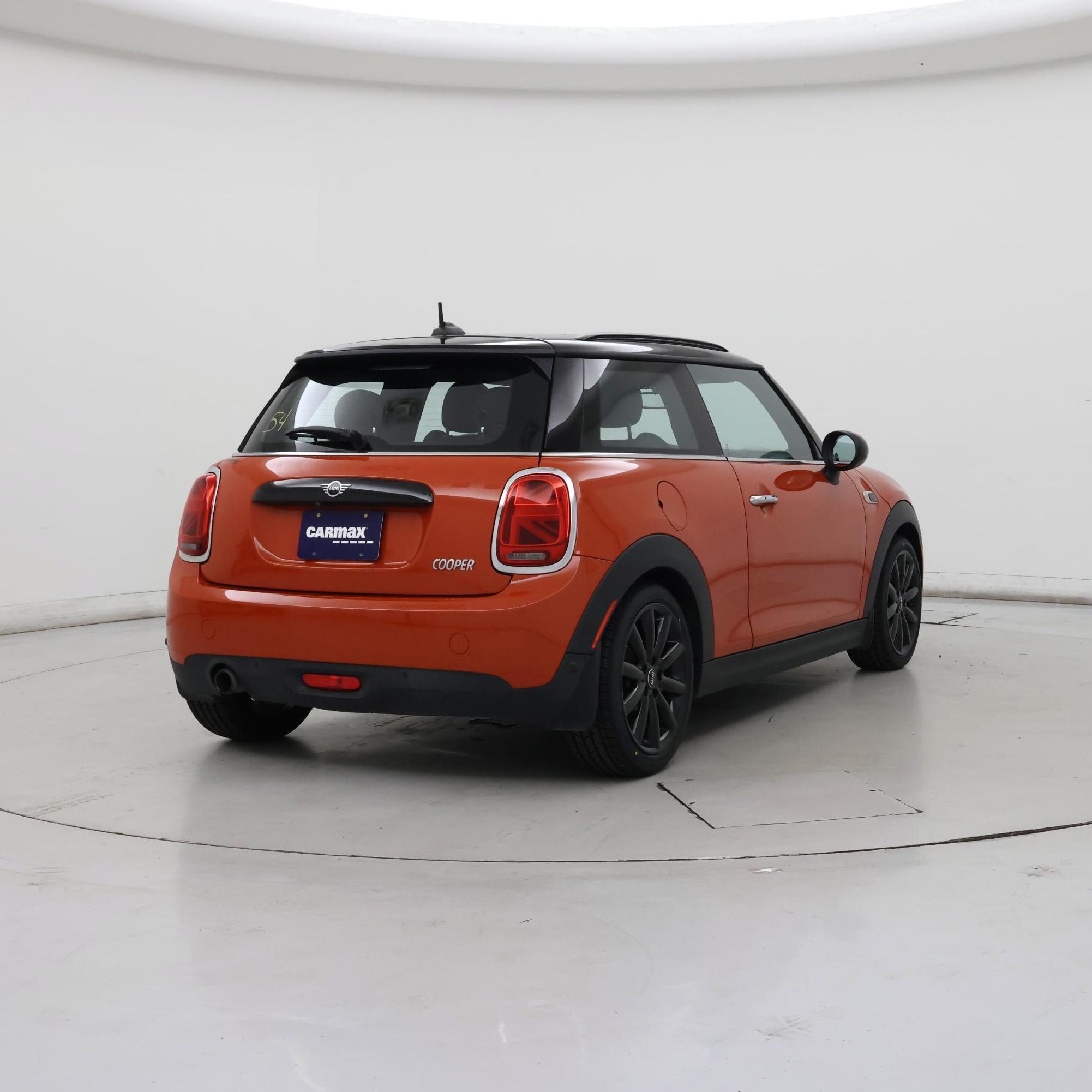 Thumbnail: 2019 MINI Cooper Hardtop - 8