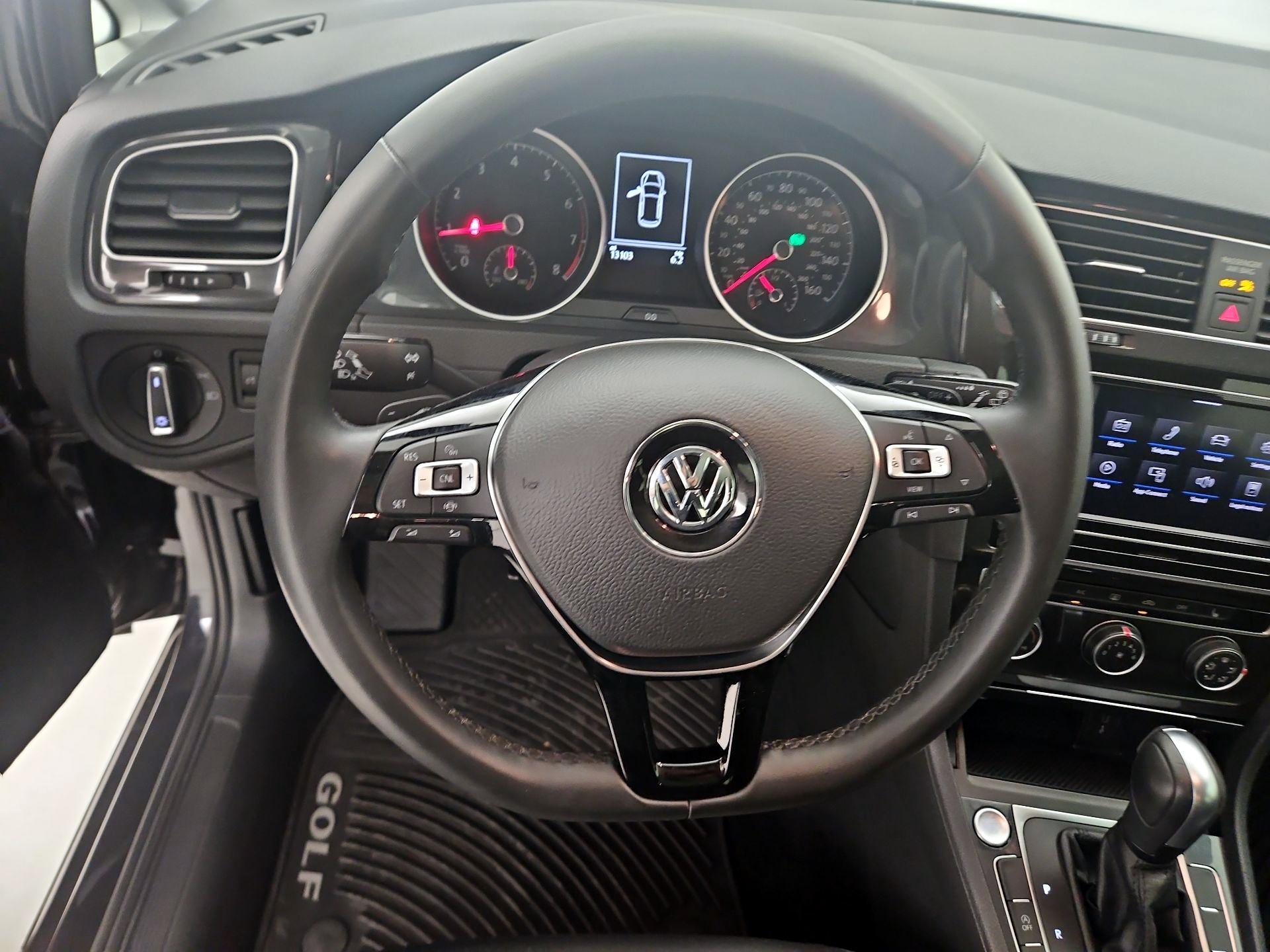 Thumbnail: 2020 Volkswagen Golf - 10