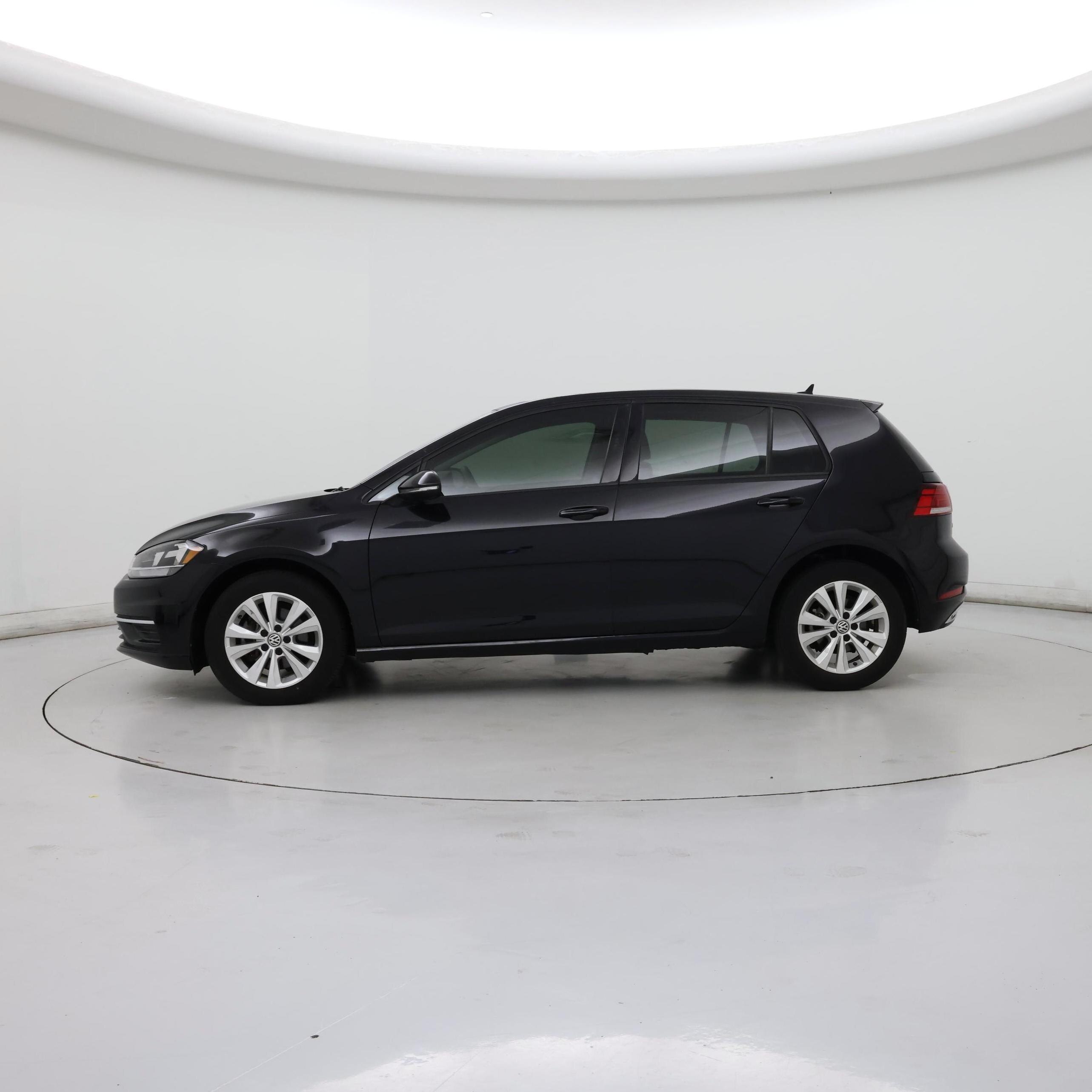 Thumbnail: 2020 Volkswagen Golf - 3