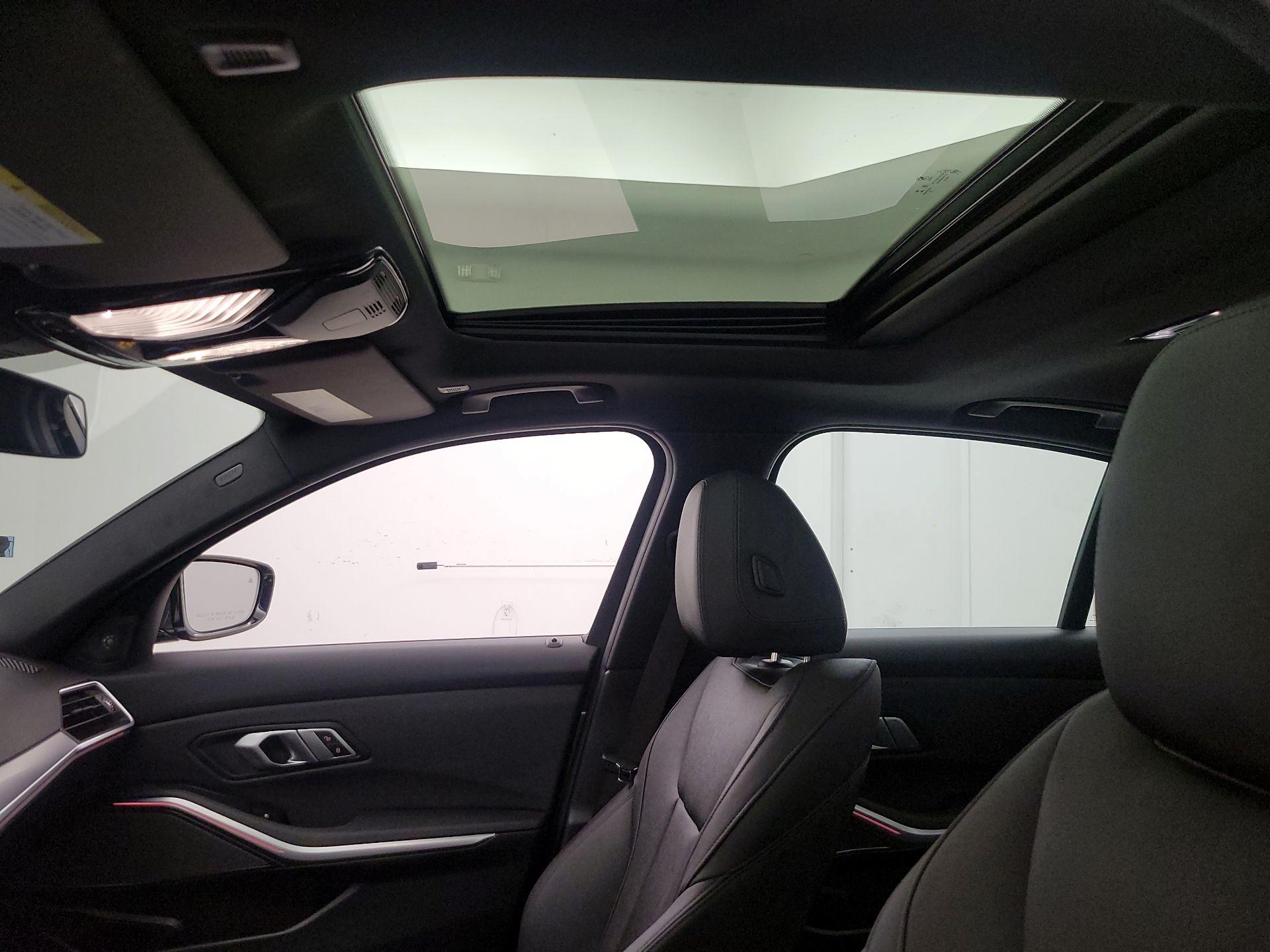 Thumbnail: 2021 BMW 3 Series - 20