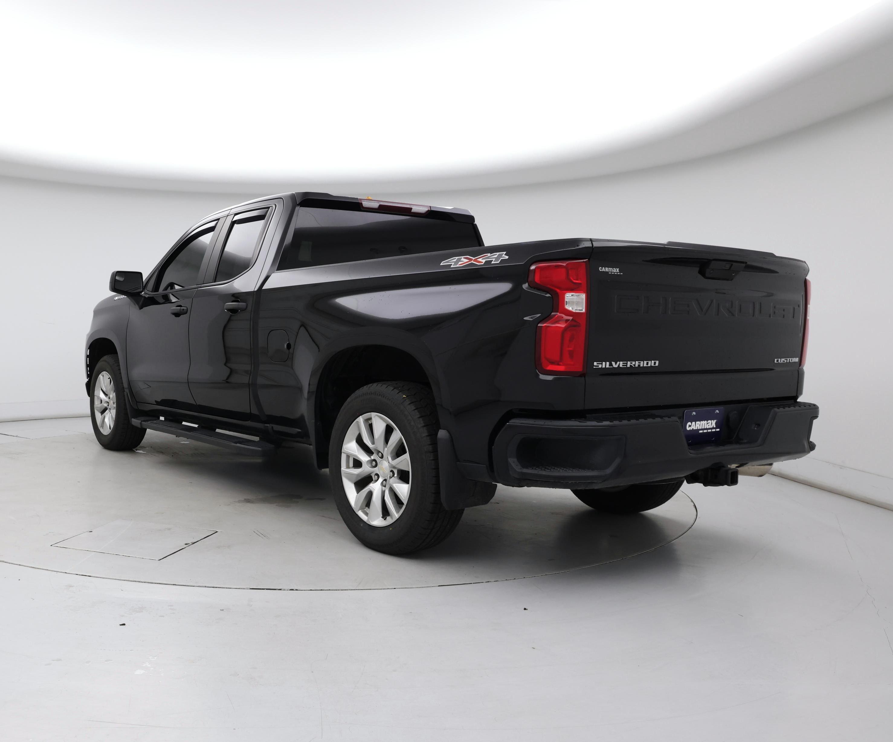 Thumbnail: 2021 Chevrolet Silverado 1500 - 2