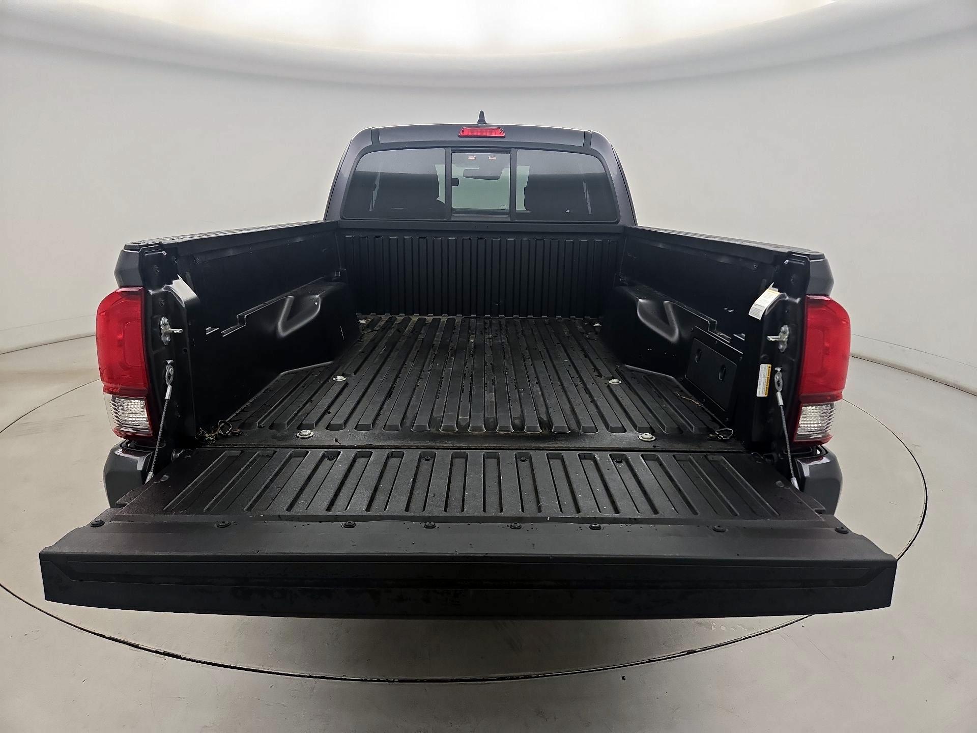Thumbnail: 2022 Toyota Tacoma - 20