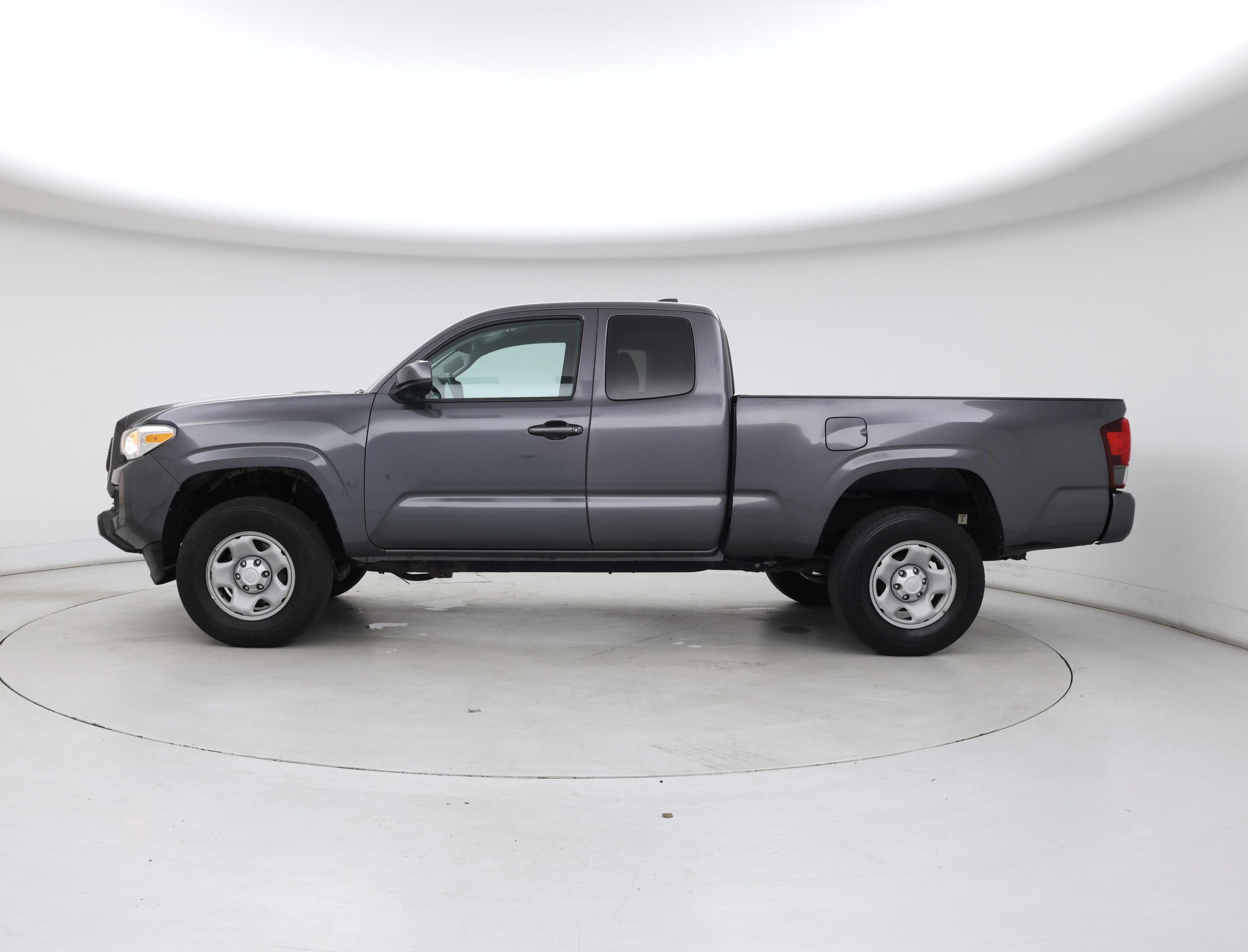 Thumbnail: 2022 Toyota Tacoma - 3