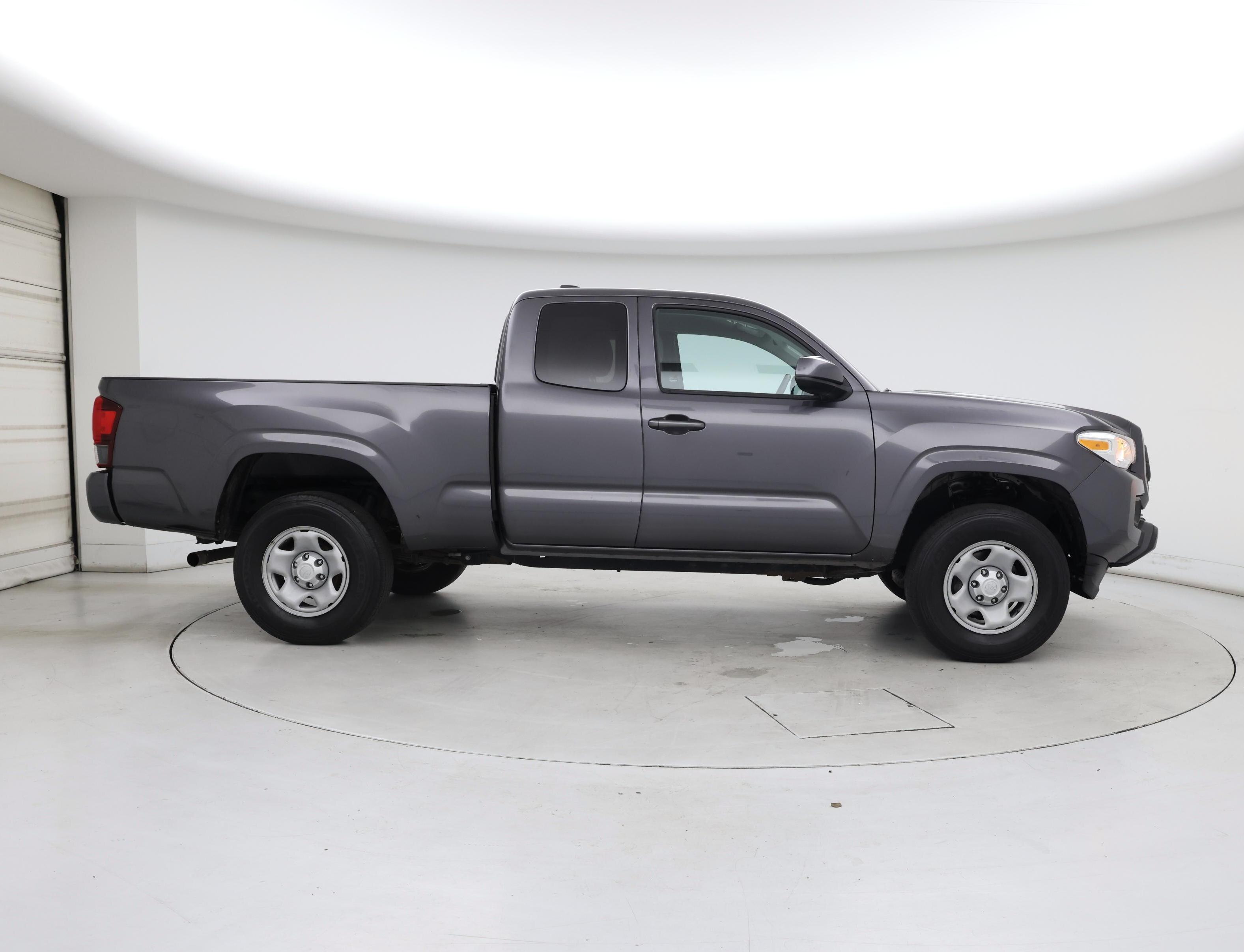 Thumbnail: 2022 Toyota Tacoma - 7