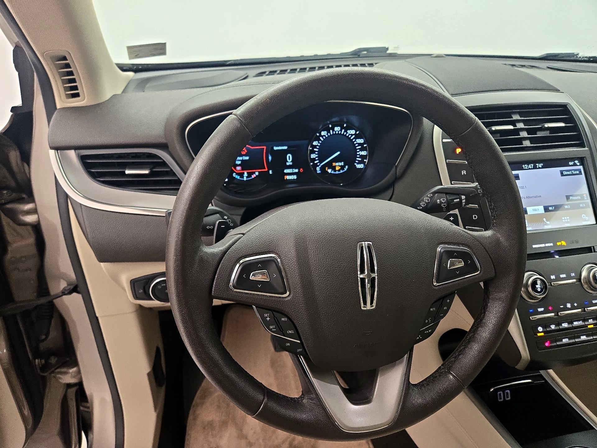 Thumbnail: 2019 Lincoln MKC - 10