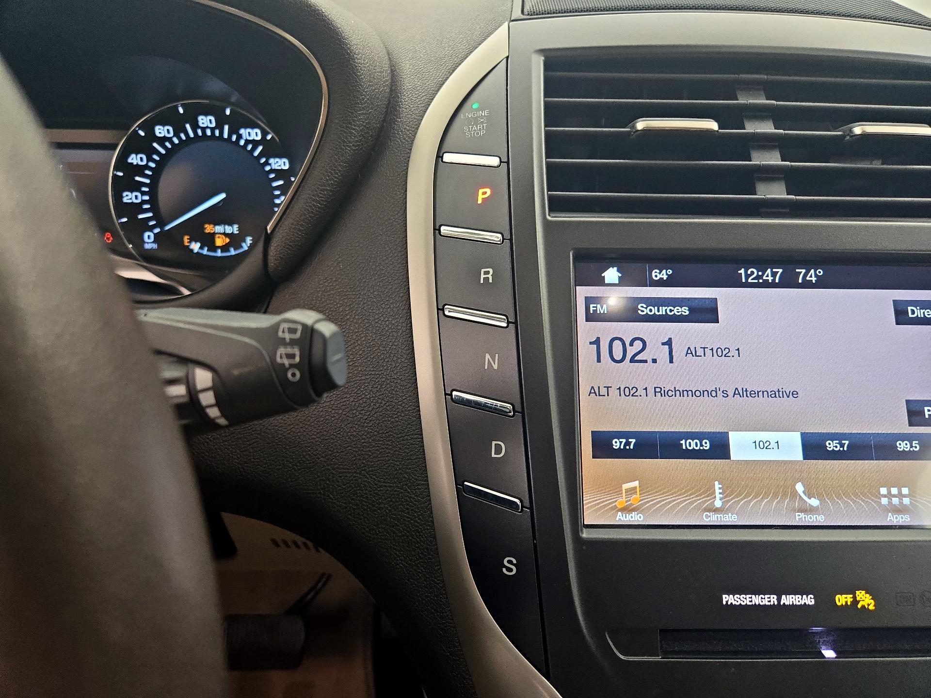 Thumbnail: 2019 Lincoln MKC - 17