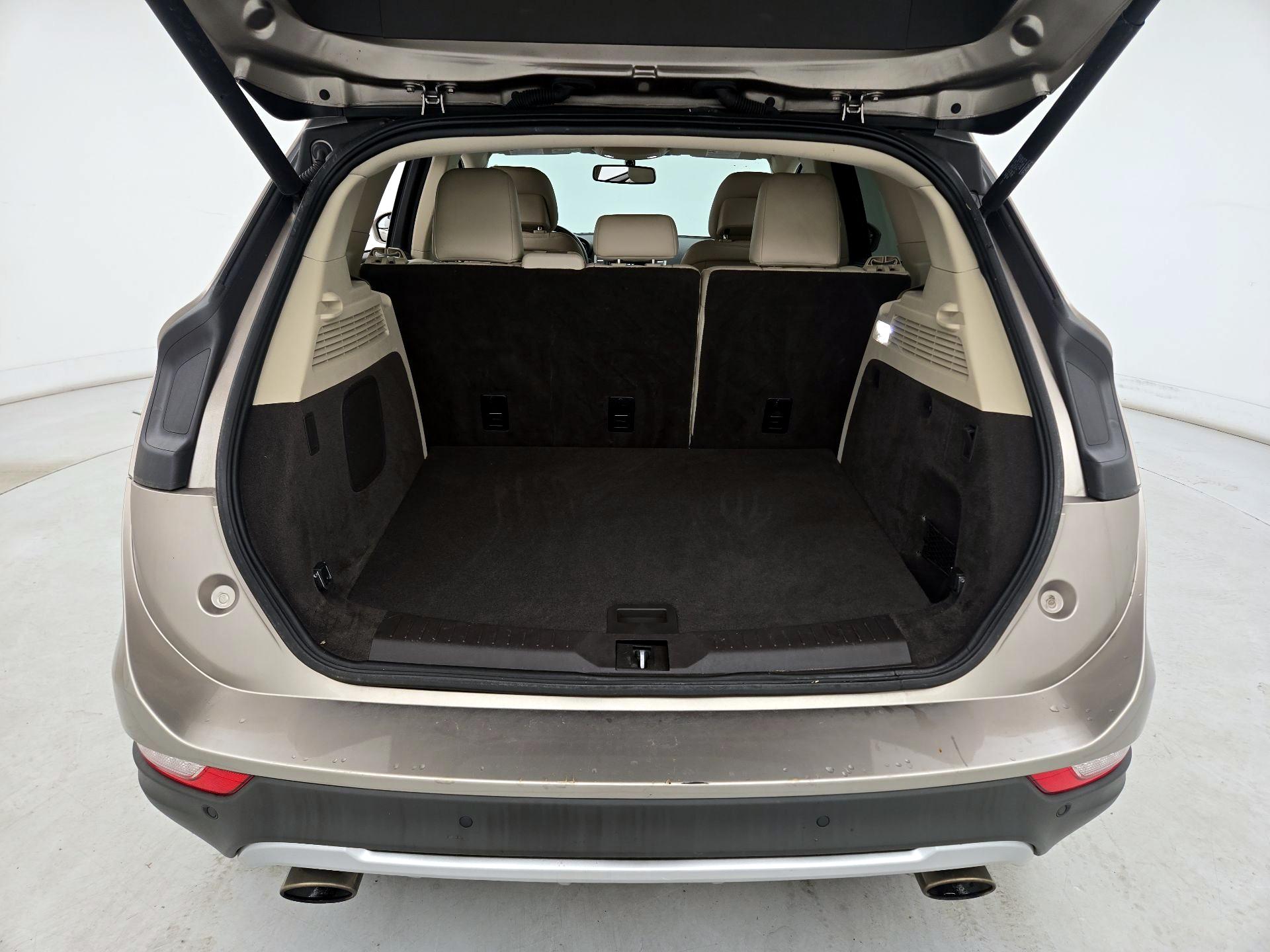 Thumbnail: 2019 Lincoln MKC - 20