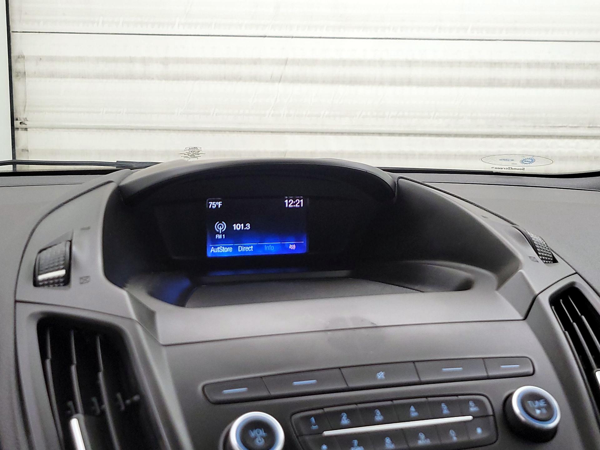 Thumbnail: 2019 Ford Escape - 15