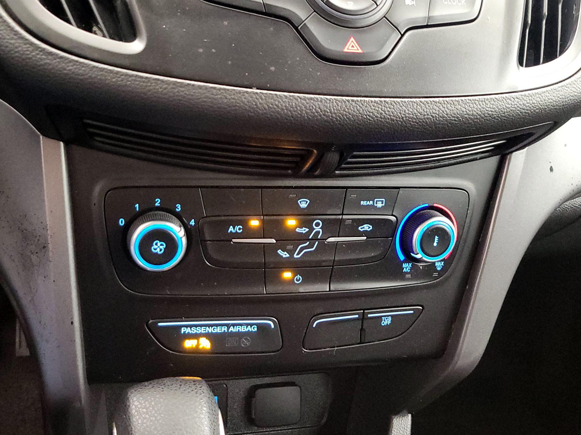 Thumbnail: 2019 Ford Escape - 16