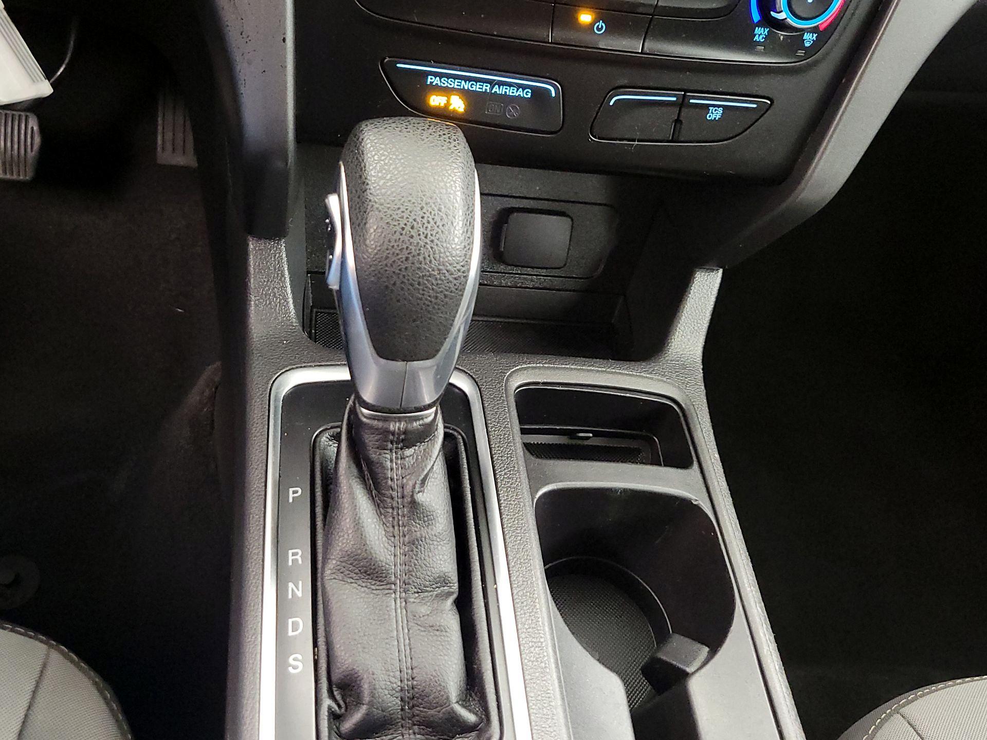 Thumbnail: 2019 Ford Escape - 17