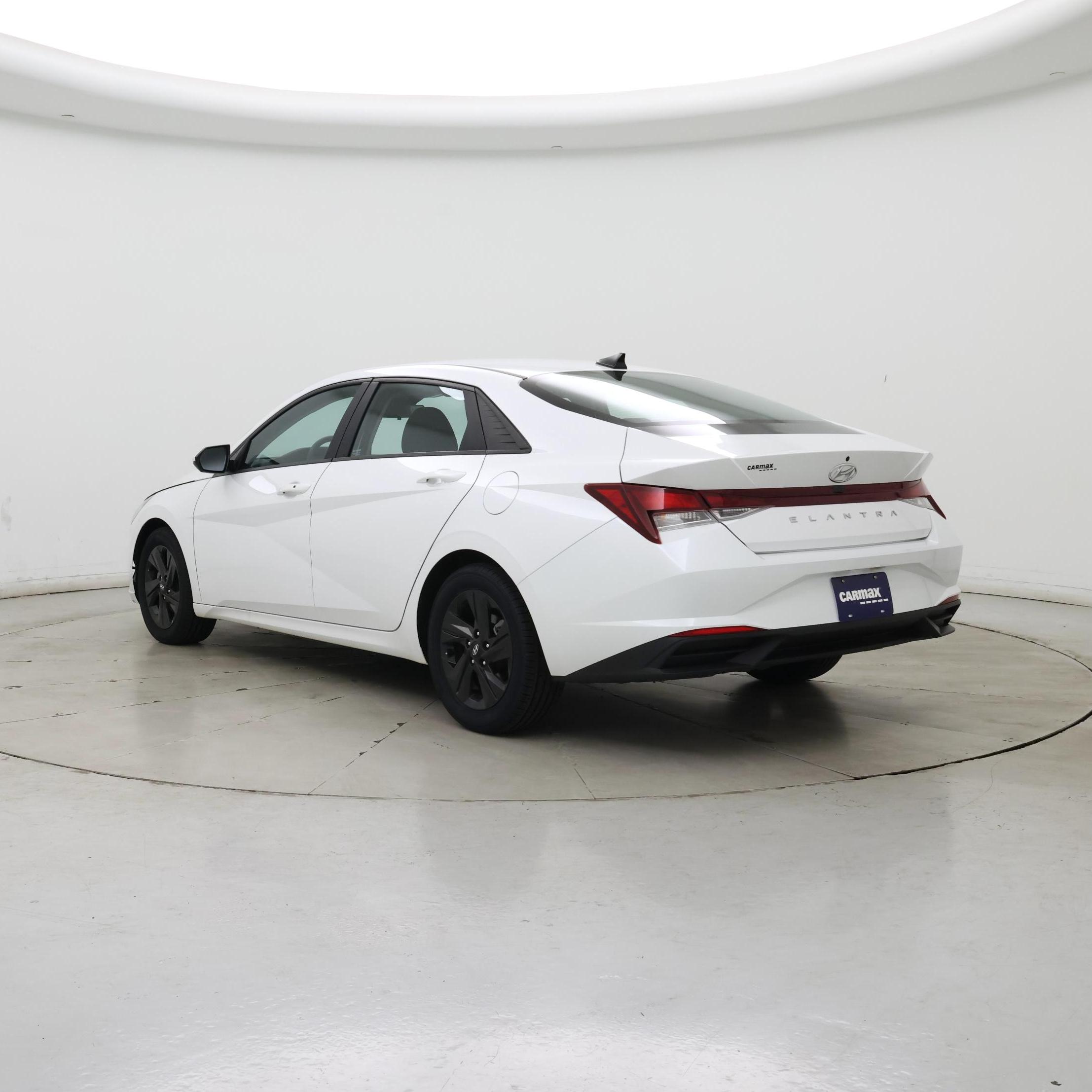 Thumbnail: 2022 Hyundai Elantra - 2