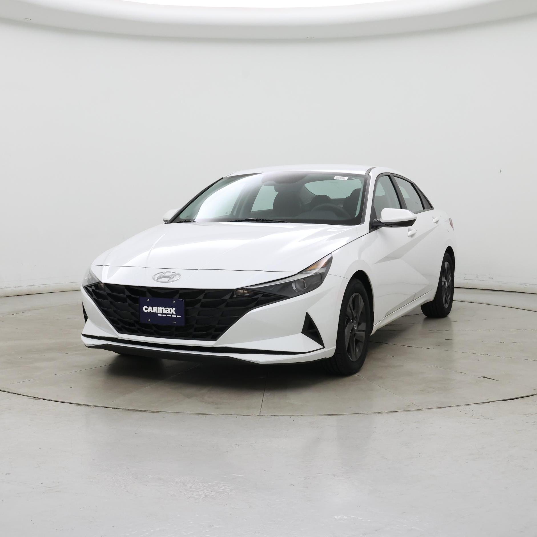 Thumbnail: 2022 Hyundai Elantra - 4