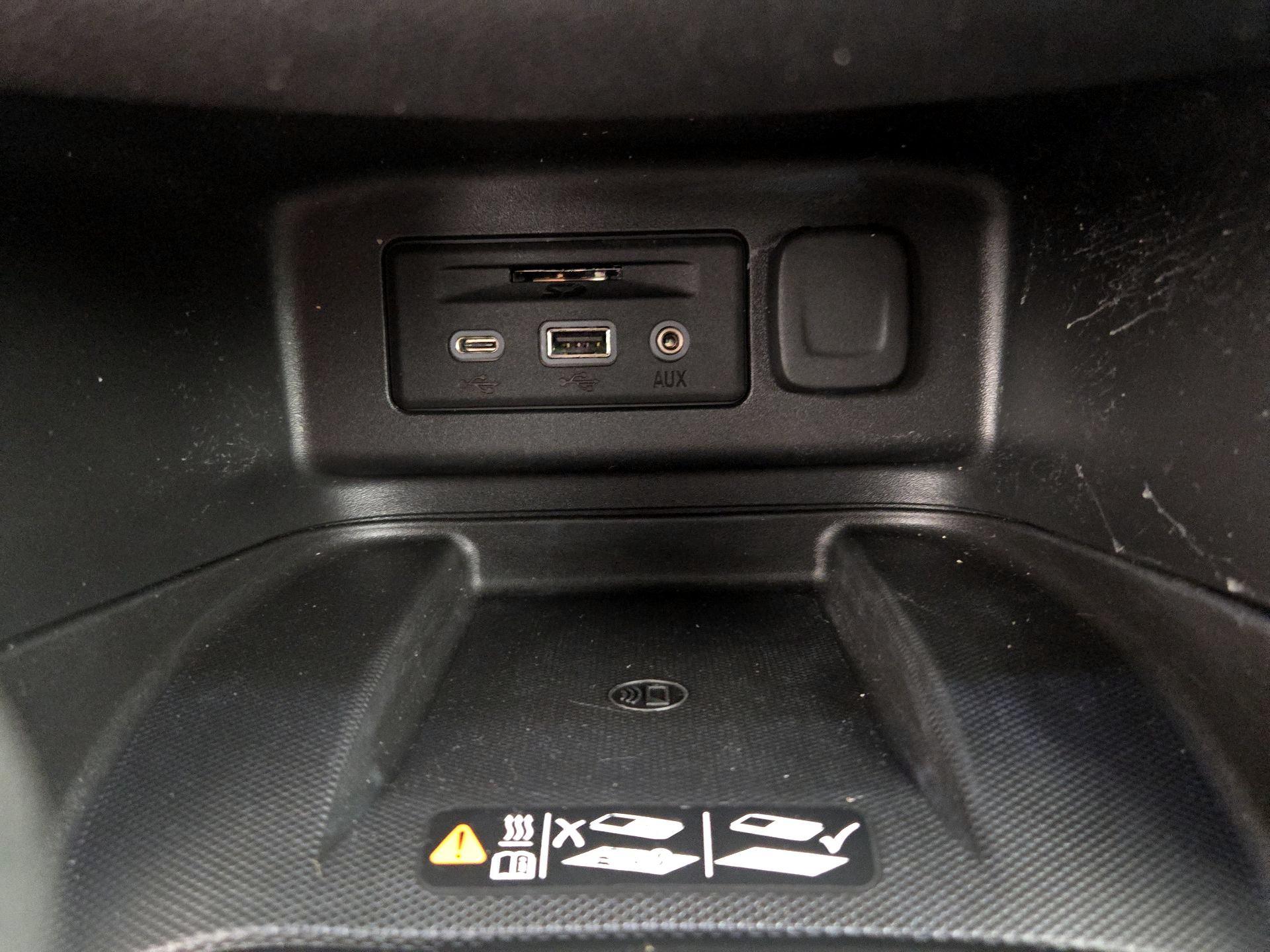 Thumbnail: 2020 Chevrolet Equinox - 18