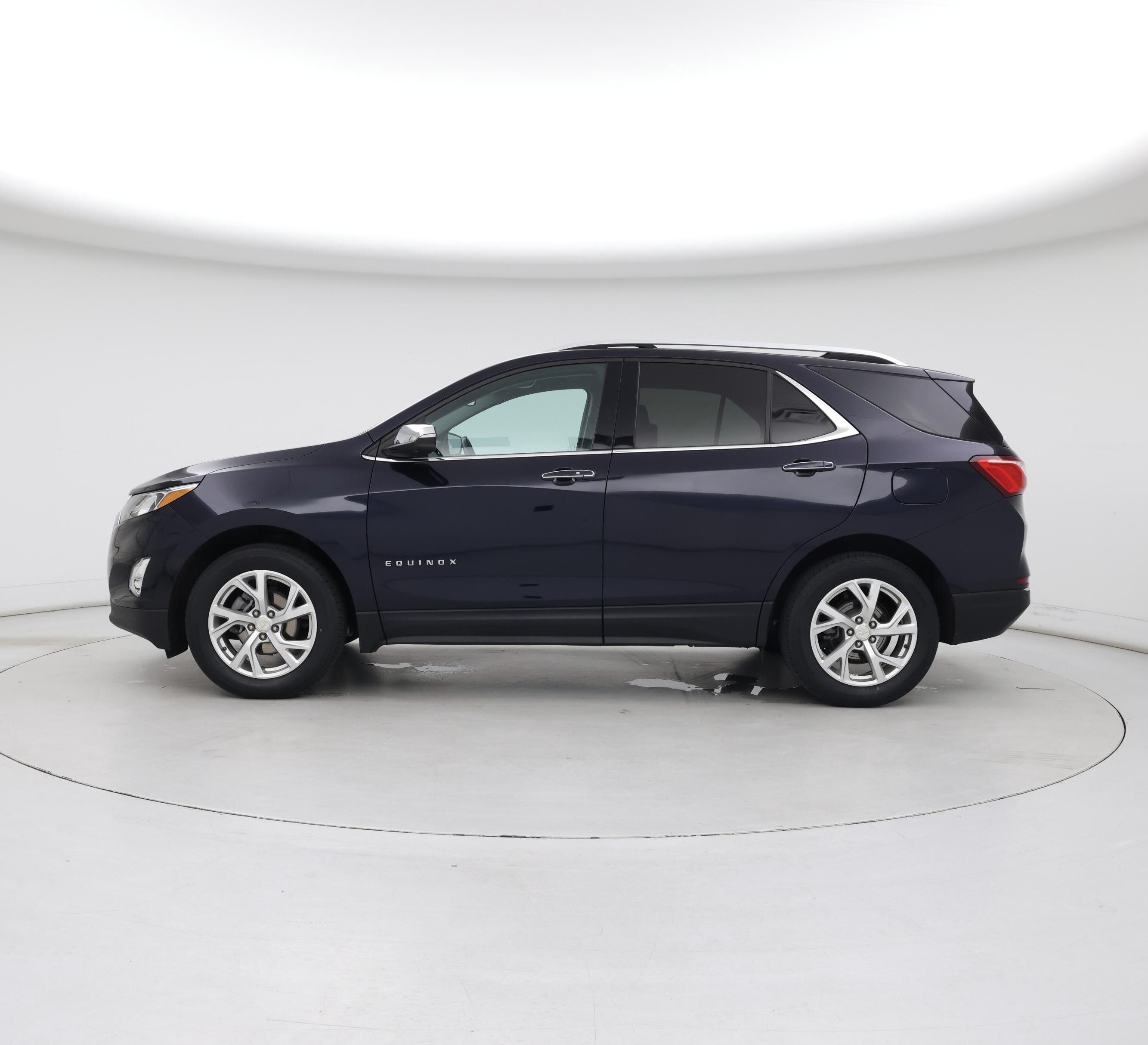 Thumbnail: 2020 Chevrolet Equinox - 3