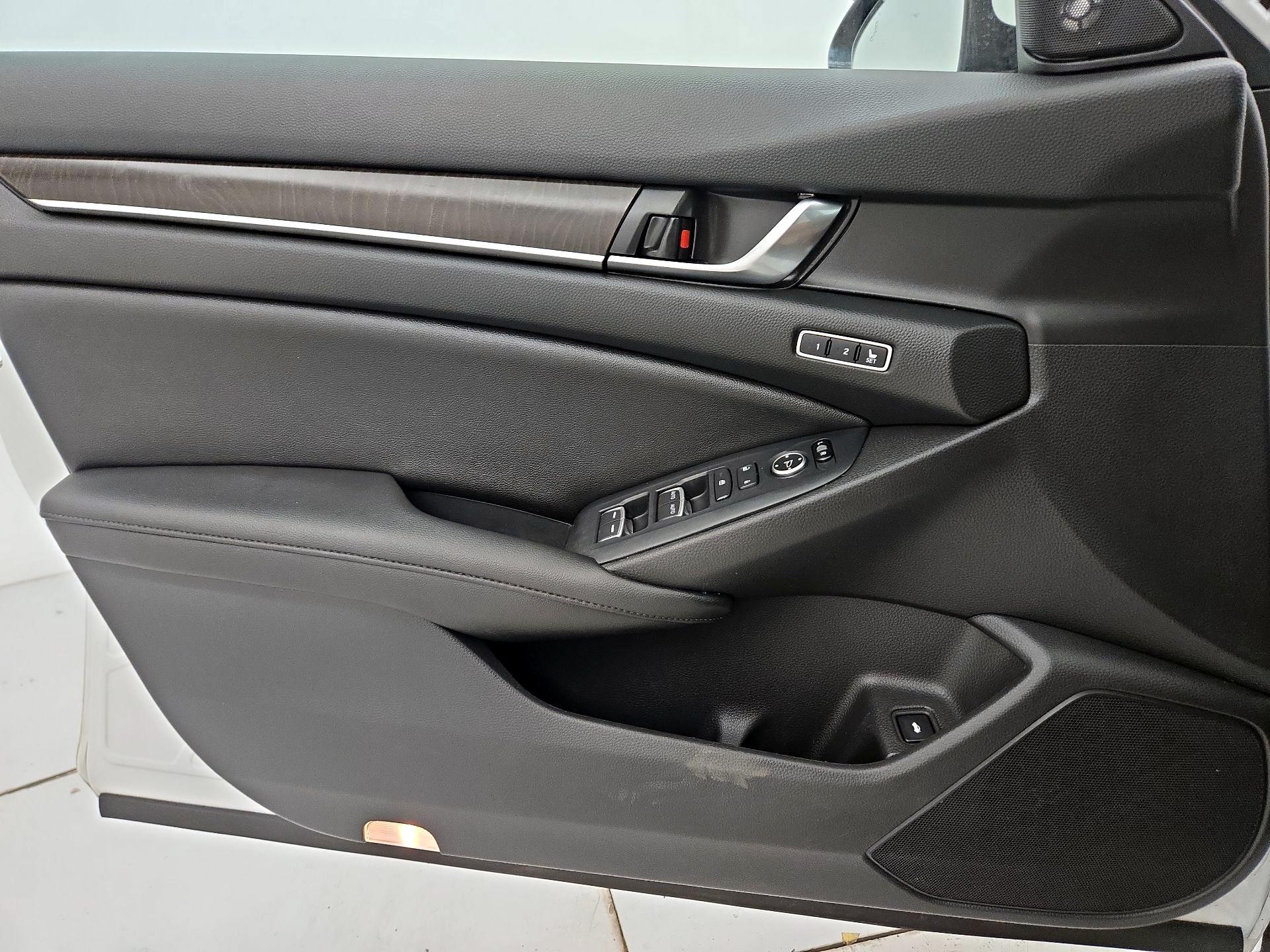 Thumbnail: 2020 Honda Accord - 12