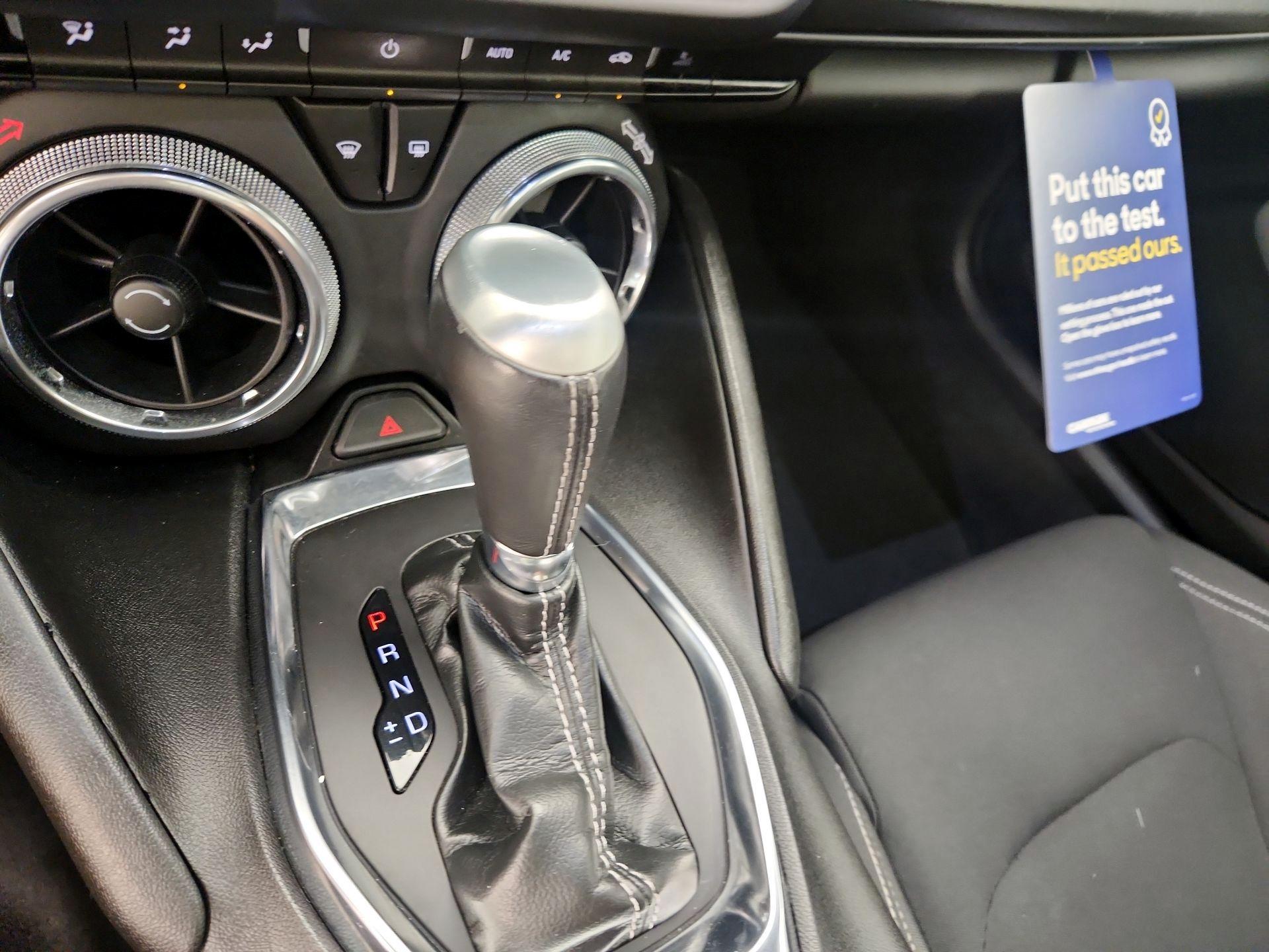 Thumbnail: 2019 Chevrolet Camaro - 16