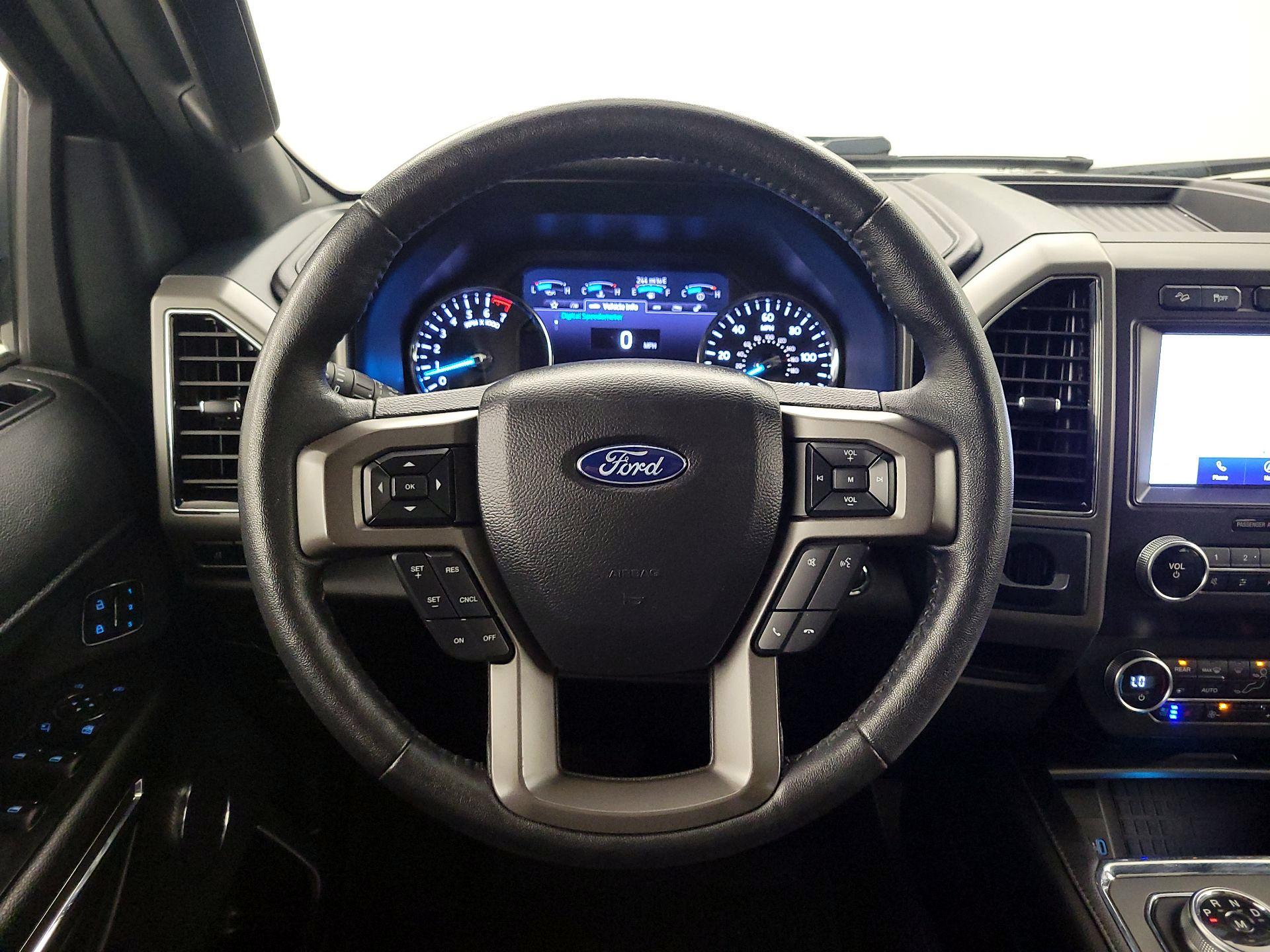 Thumbnail: 2020 Ford Expedition - 10