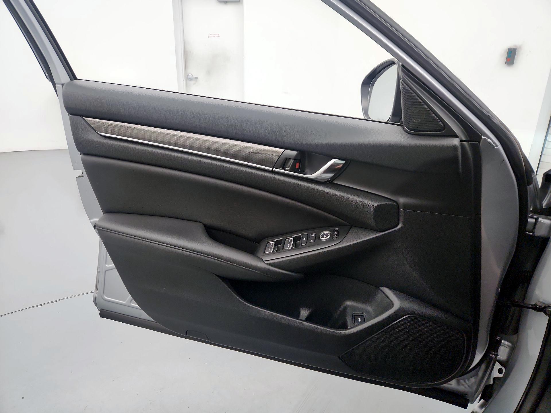 Thumbnail: 2021 Honda Accord - 12